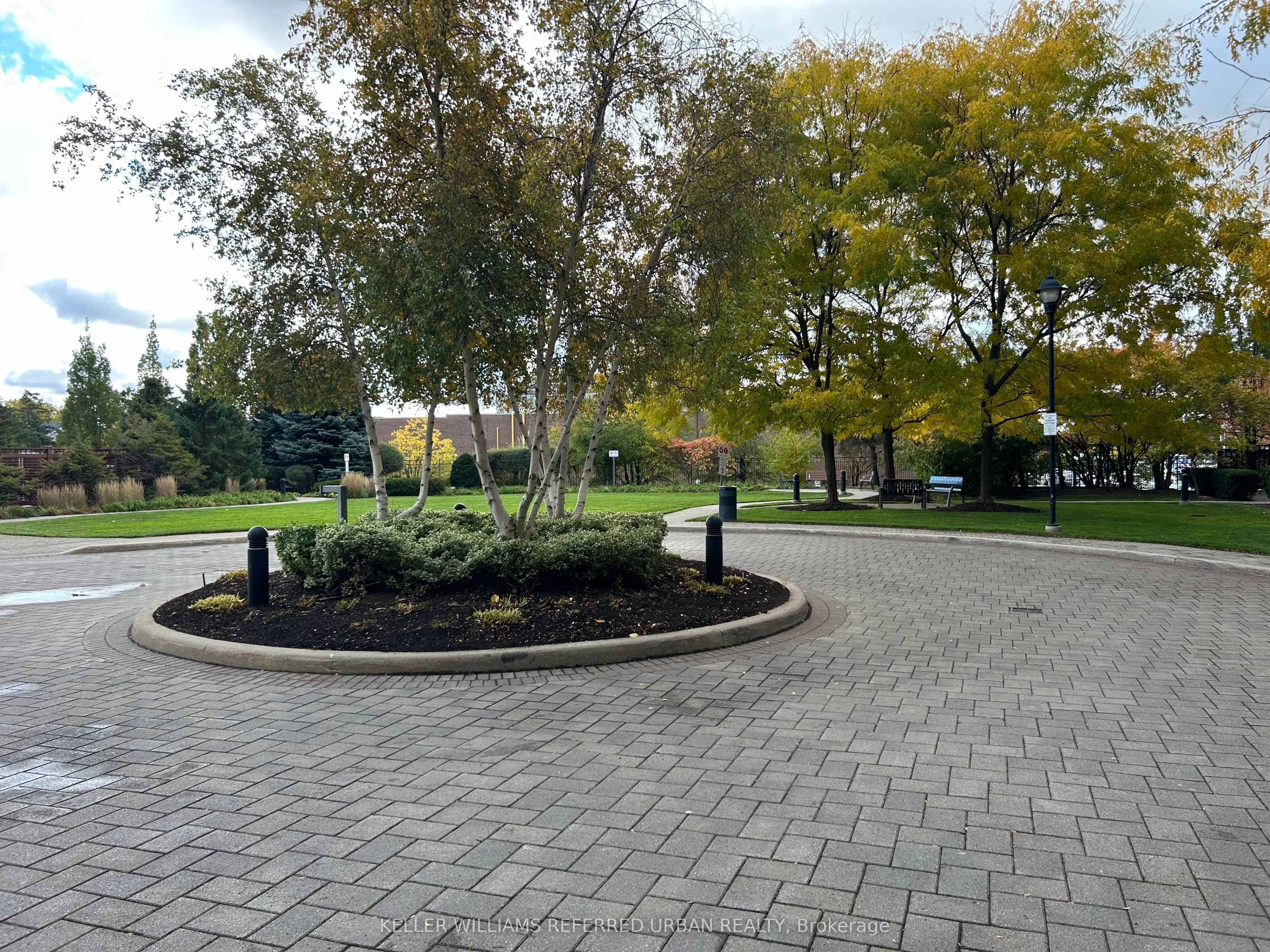 18 Harding Boulevard, #409