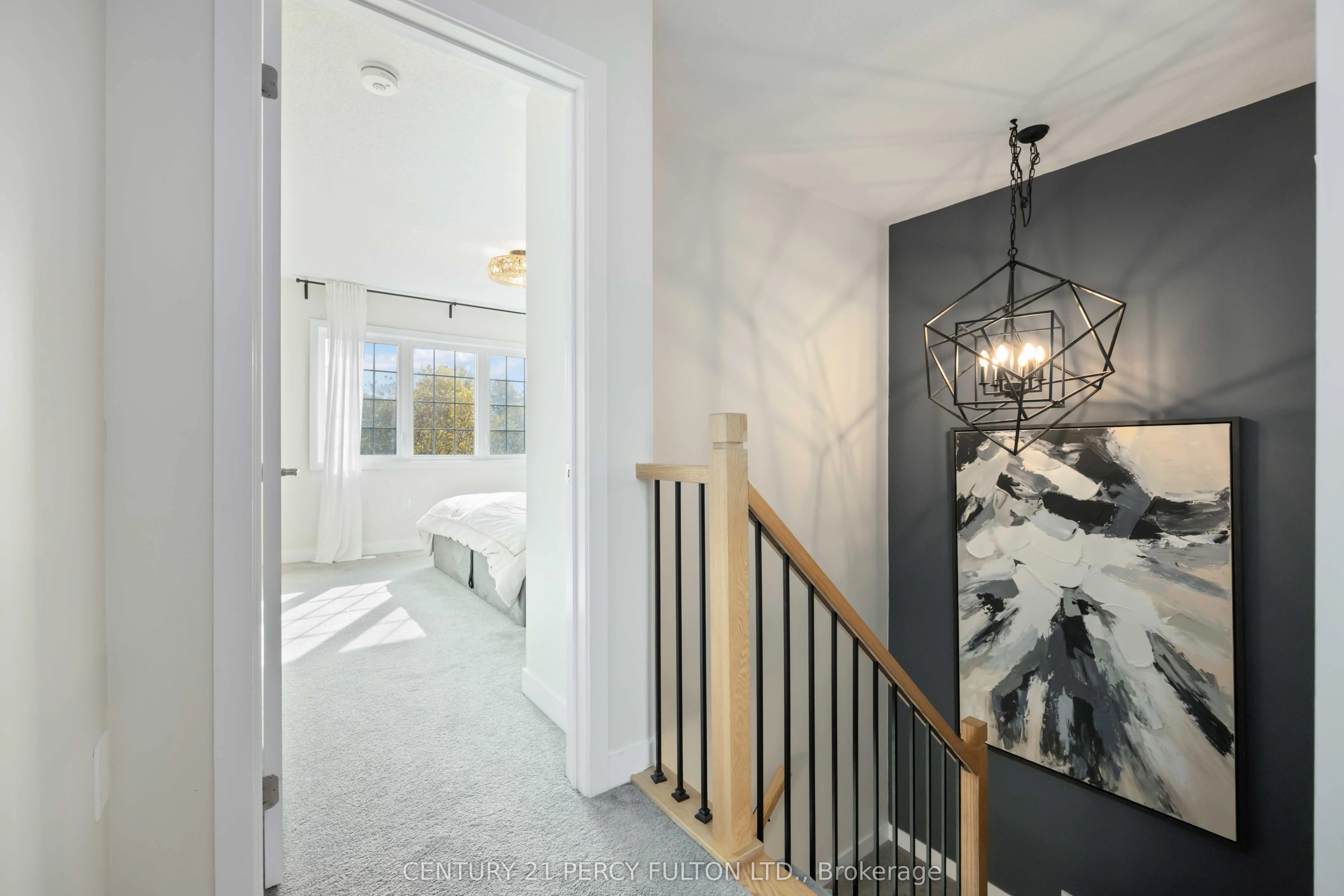 102 Lyall Stokes Circle