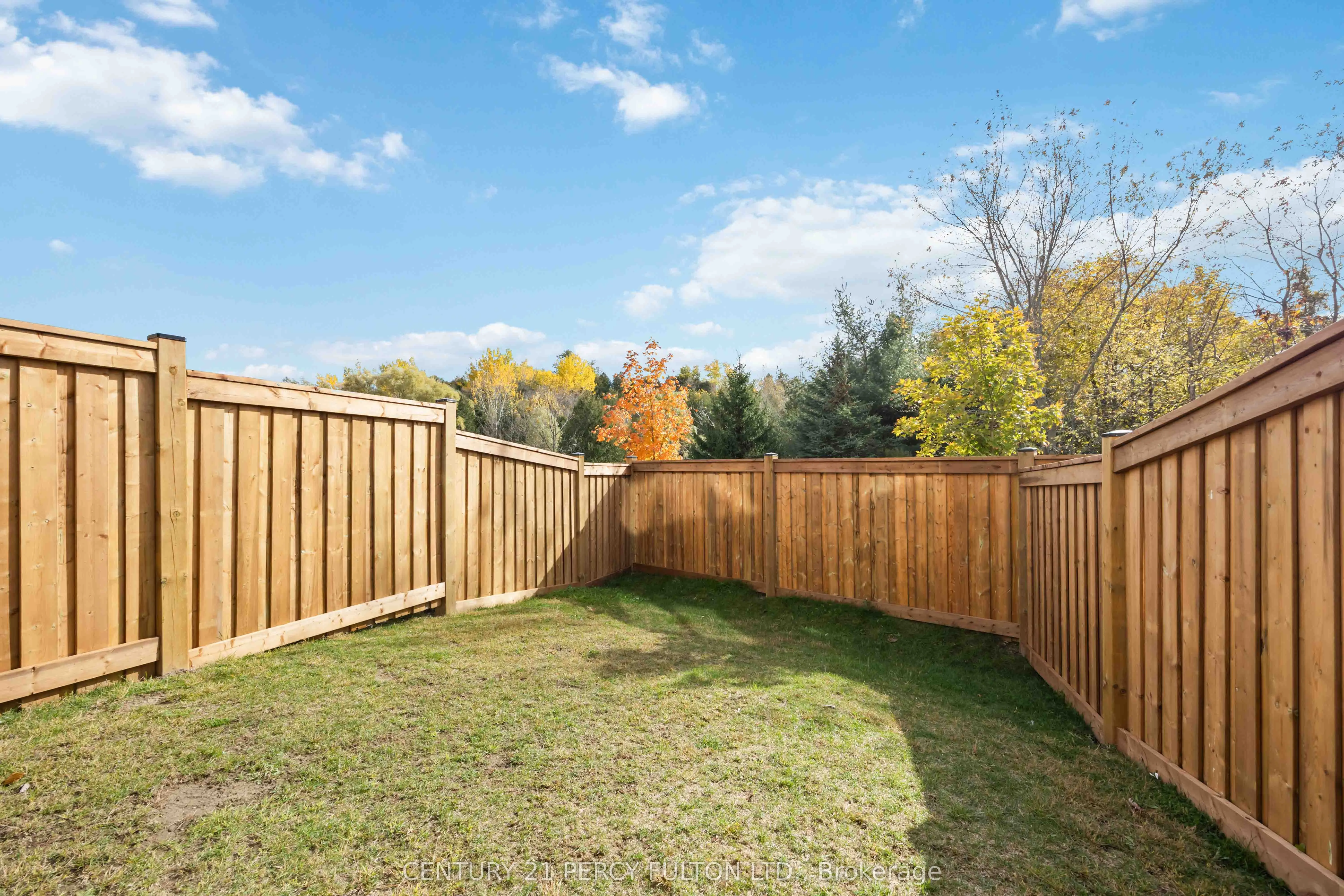 102 Lyall Stokes Circle