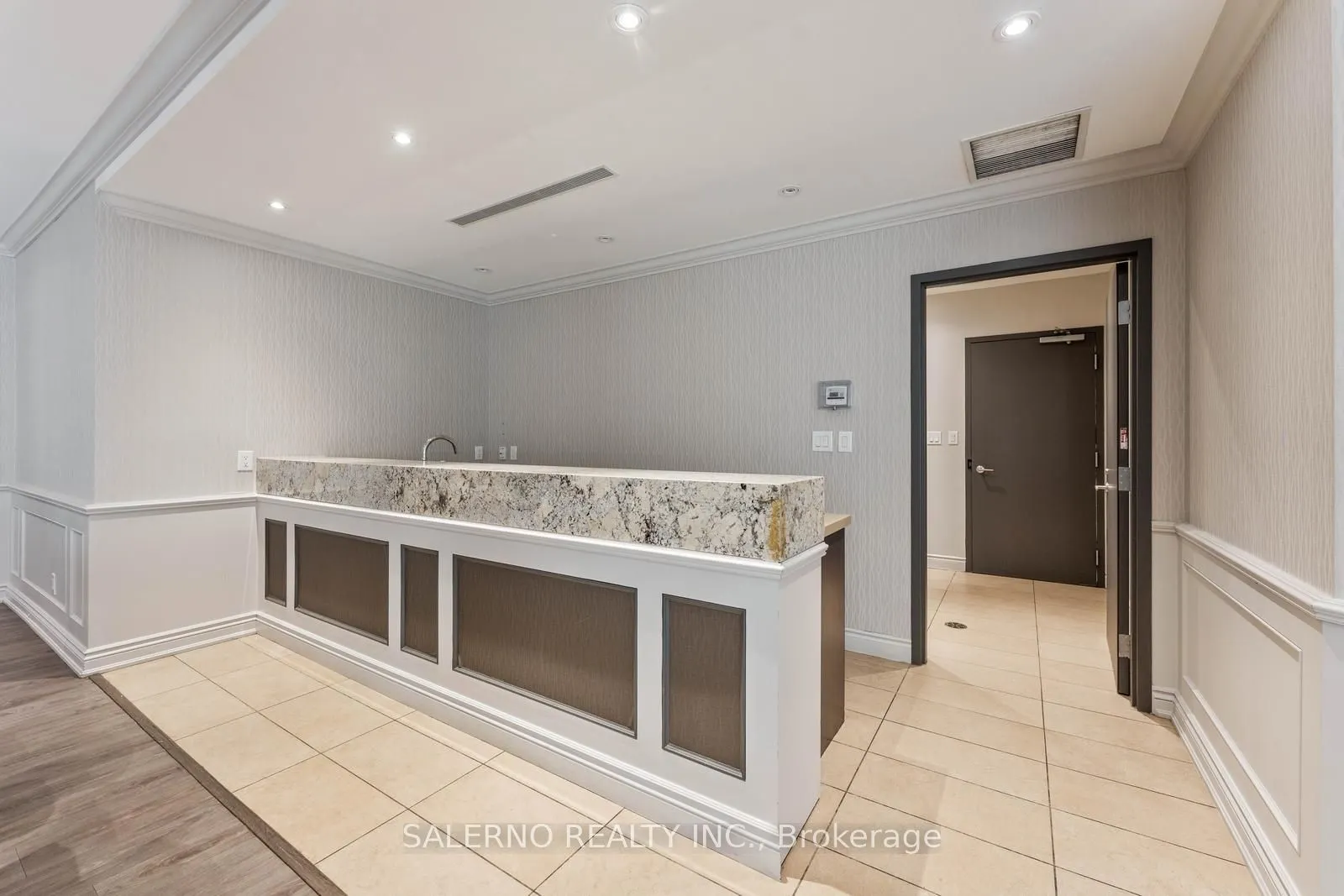 281 Woodbridge Avenue, #237