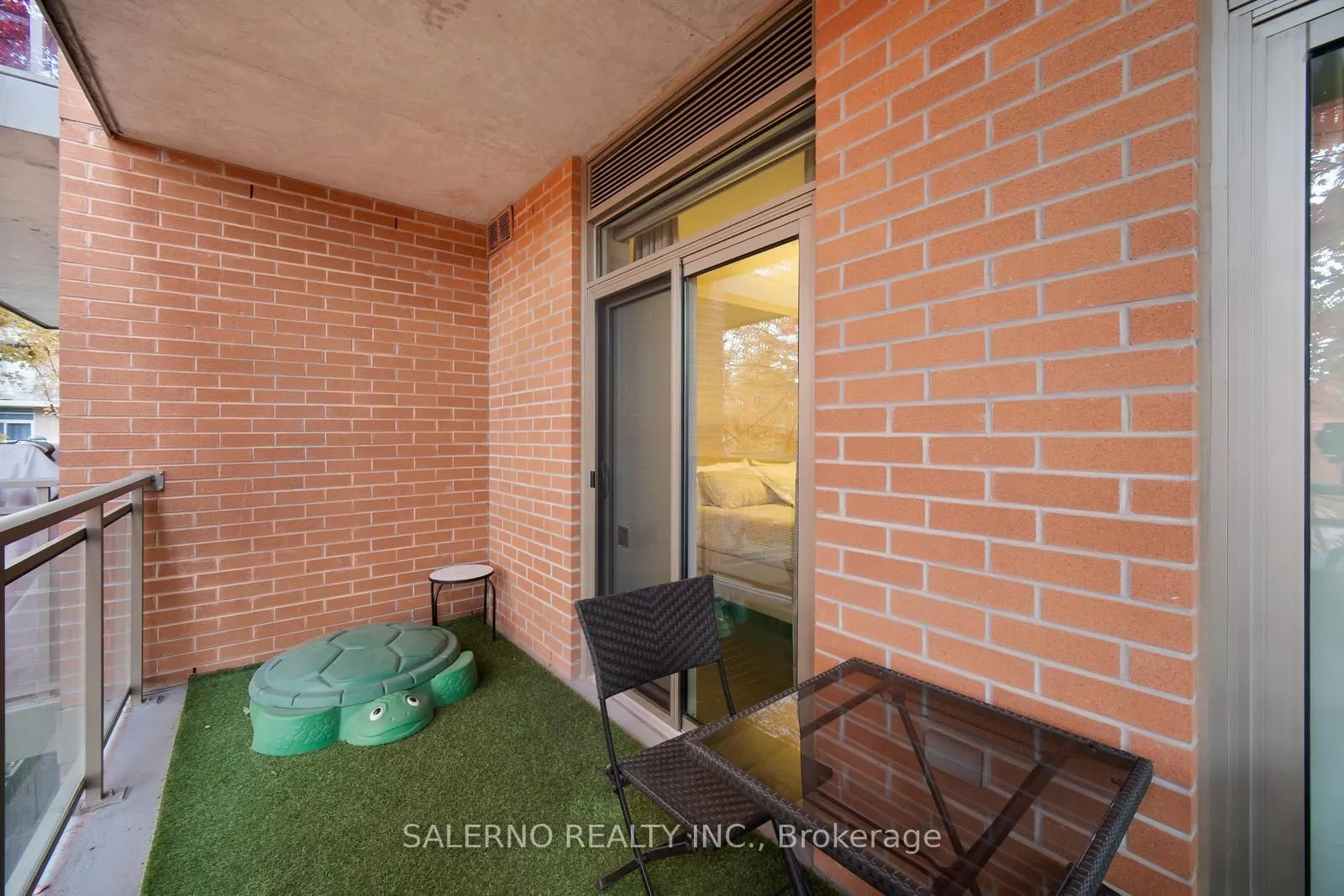 281 Woodbridge Avenue, #237