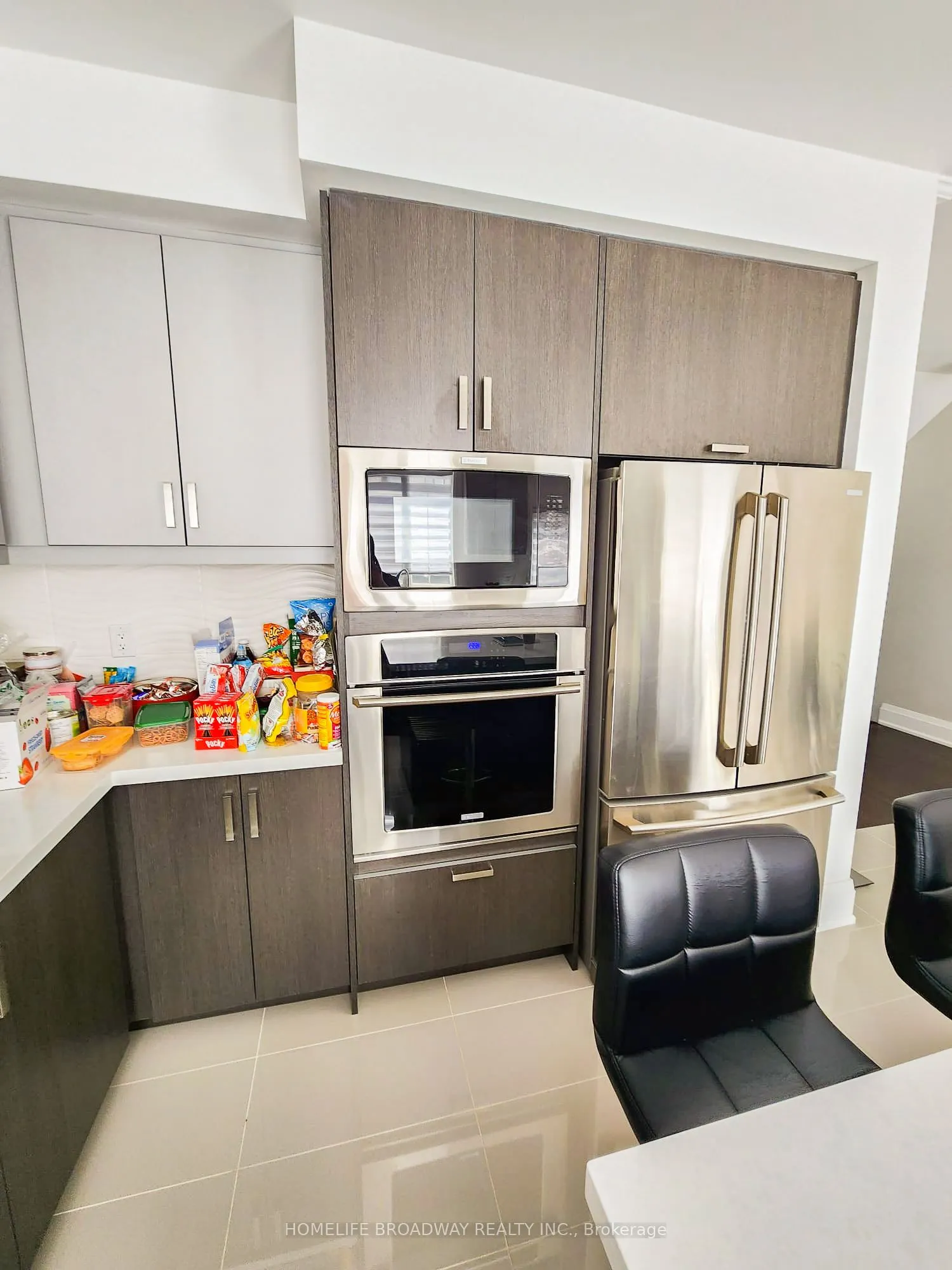 390 Highway 7 E, #Th 2