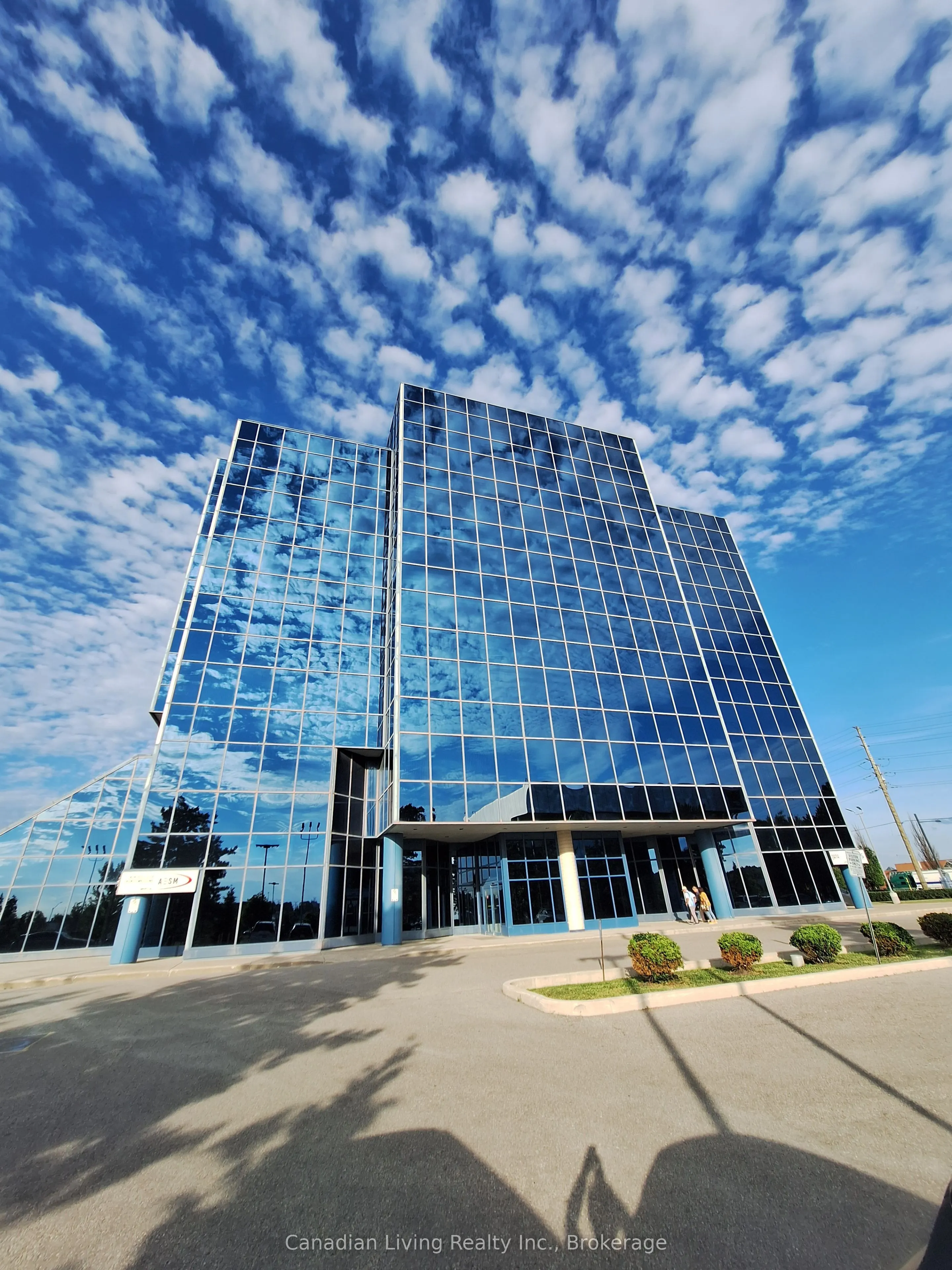 15 Wertheim Court, #804