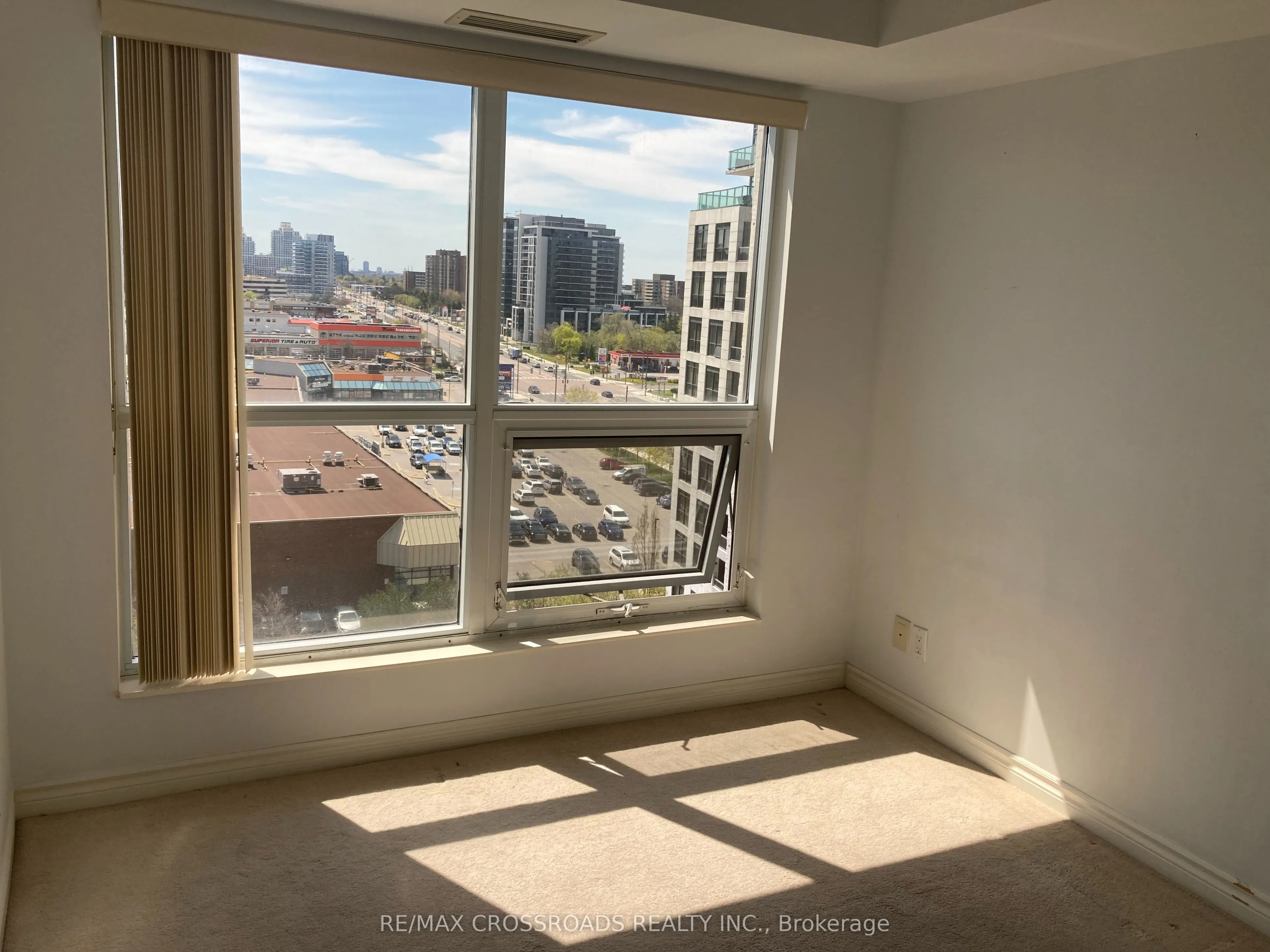 18 Harding Boulevard, #910