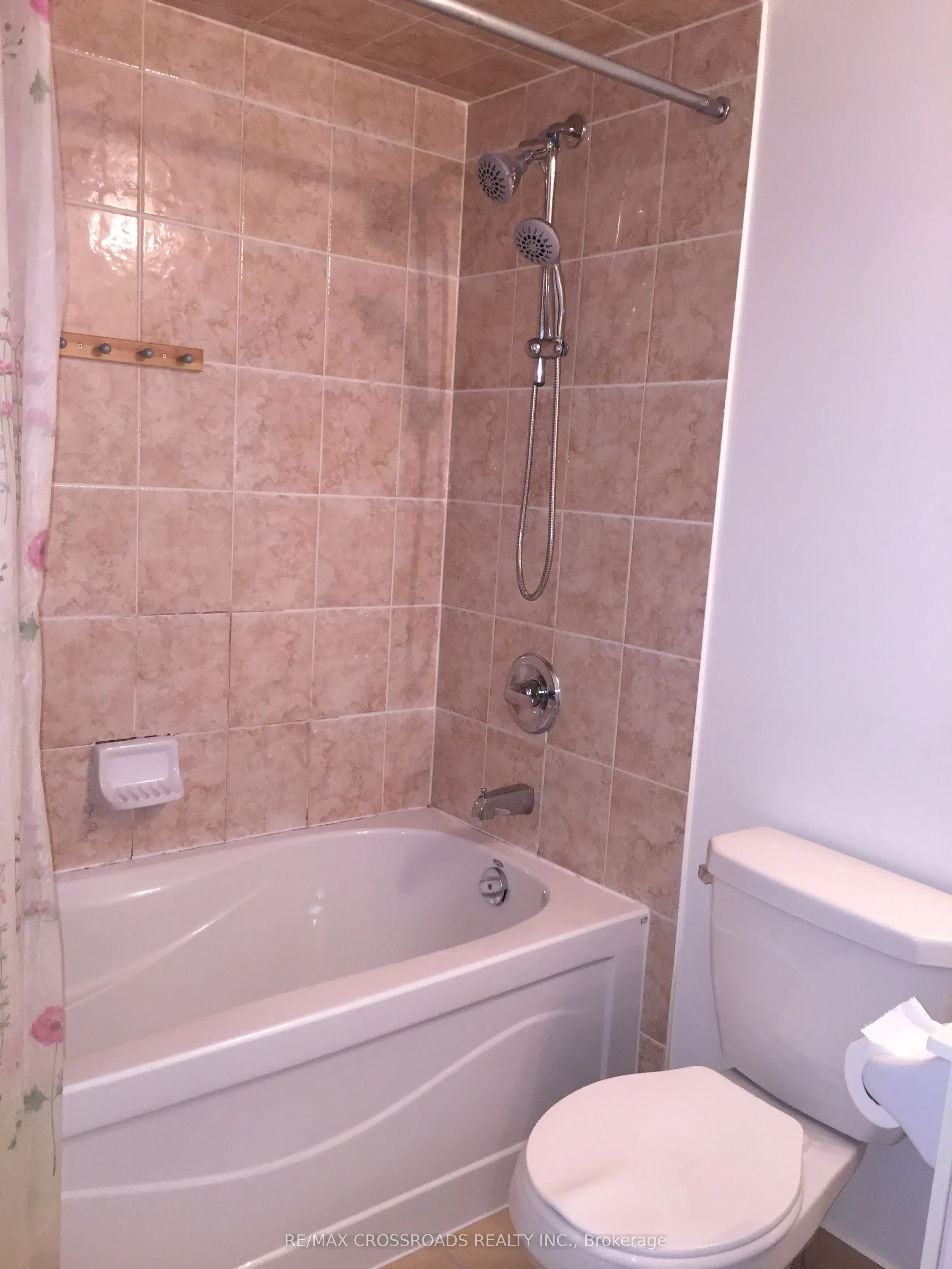 18 Harding Boulevard, #910