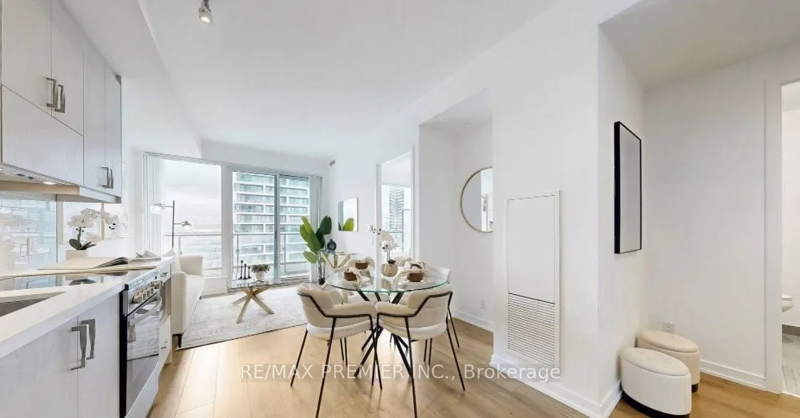 898 Portage Parkway, #1508