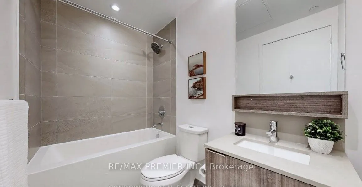 898 Portage Parkway, #1508