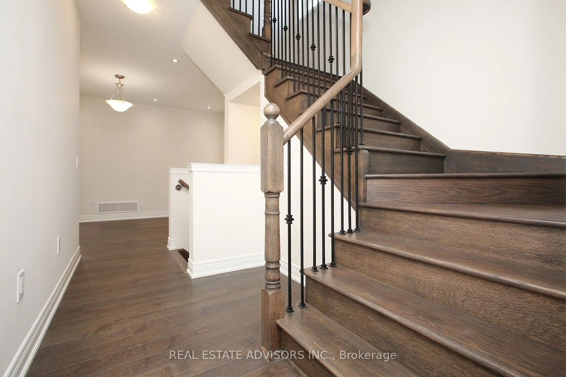 289 Ben Sinclair Avenue