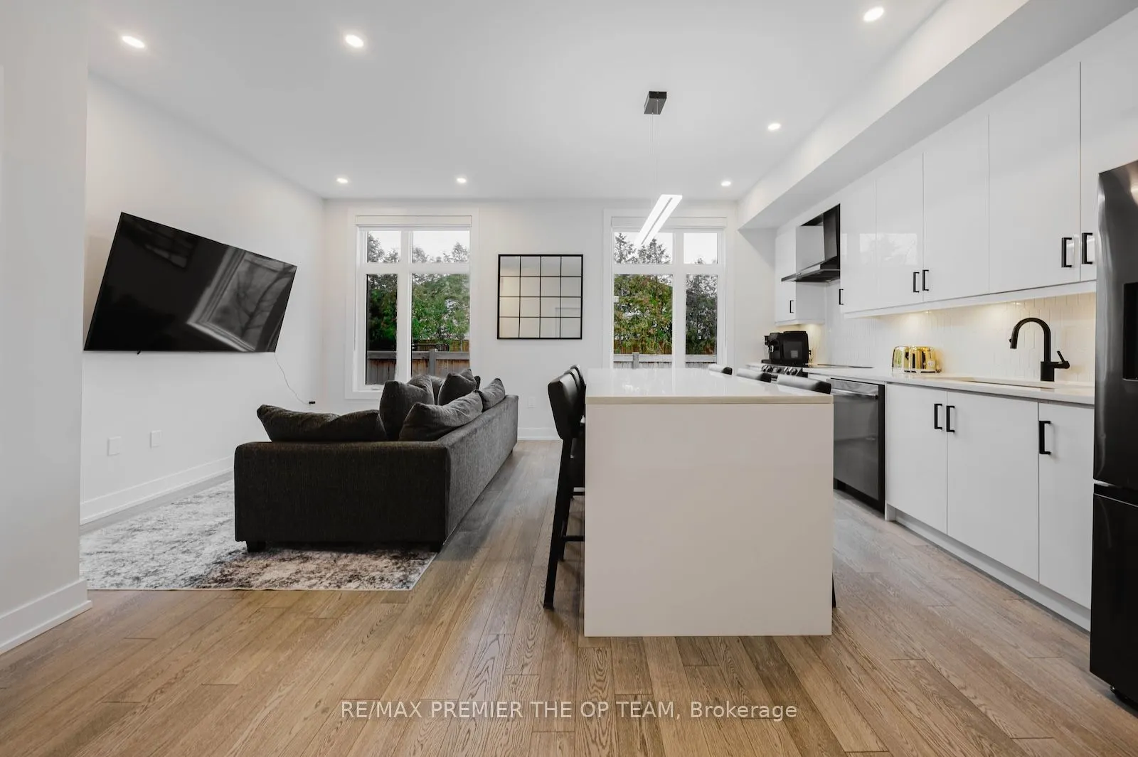 9580 Islington Avenue, #139