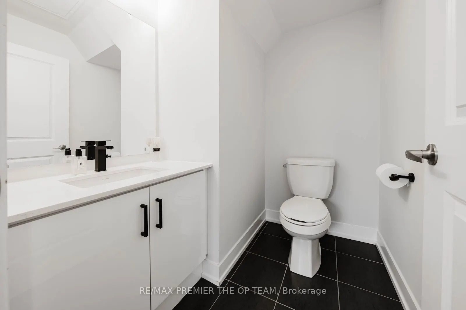 9580 Islington Avenue, #139