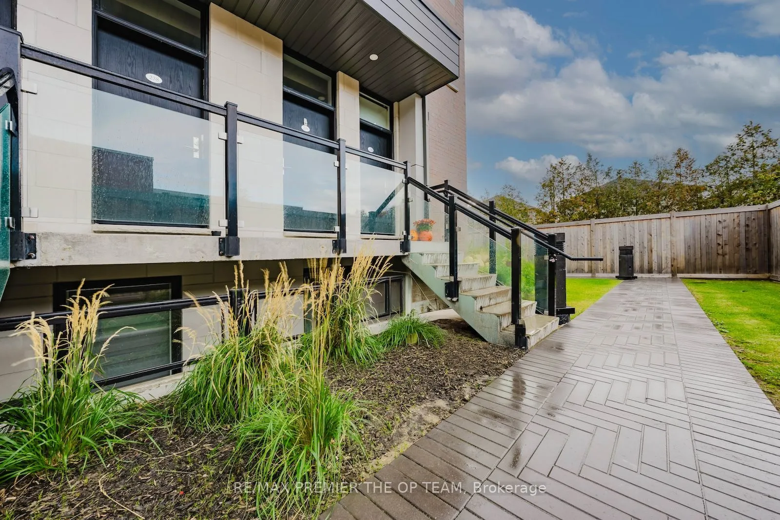 9580 Islington Avenue, #139