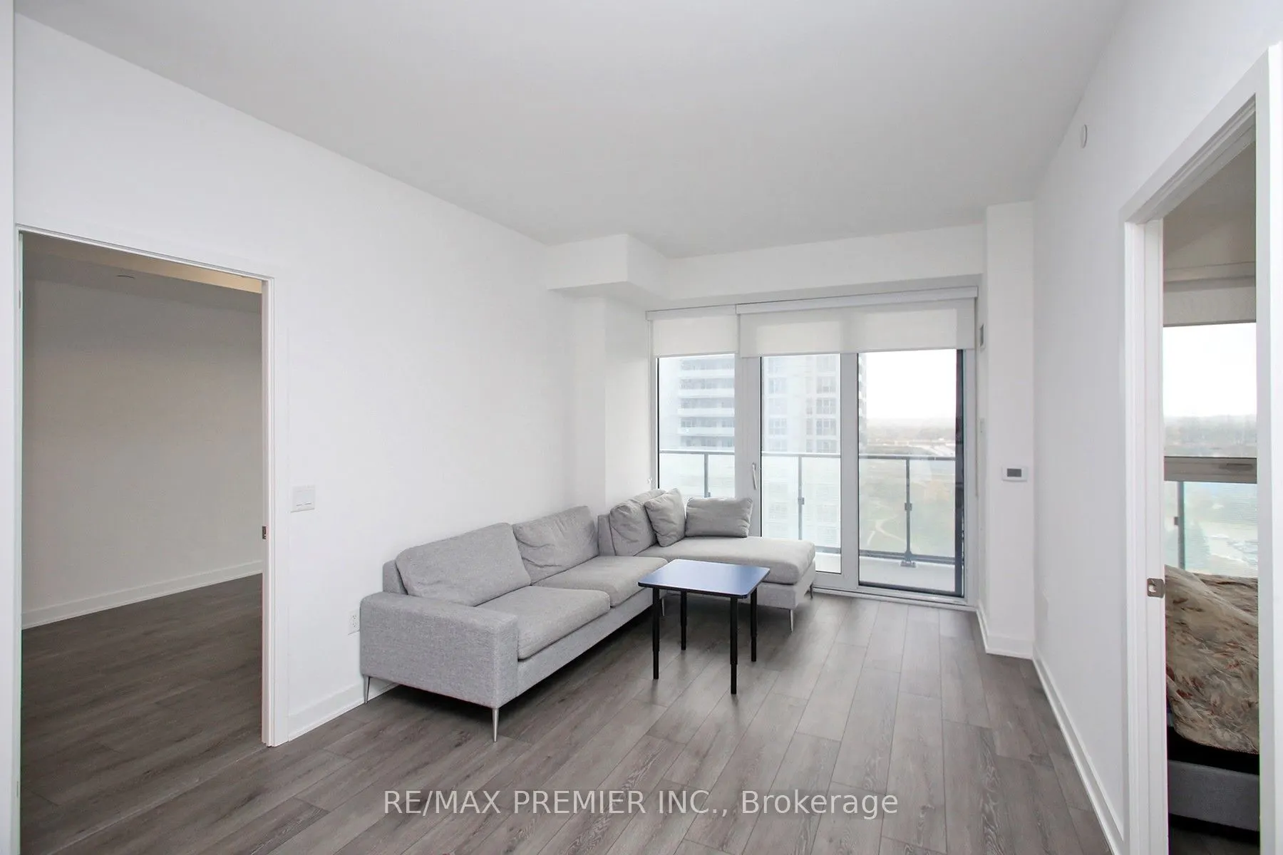 95 Oneida Crescent, #1210