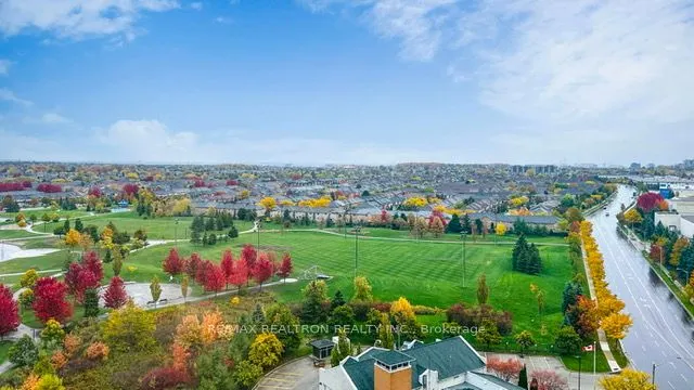 11 Oneida Crescent, #PH10