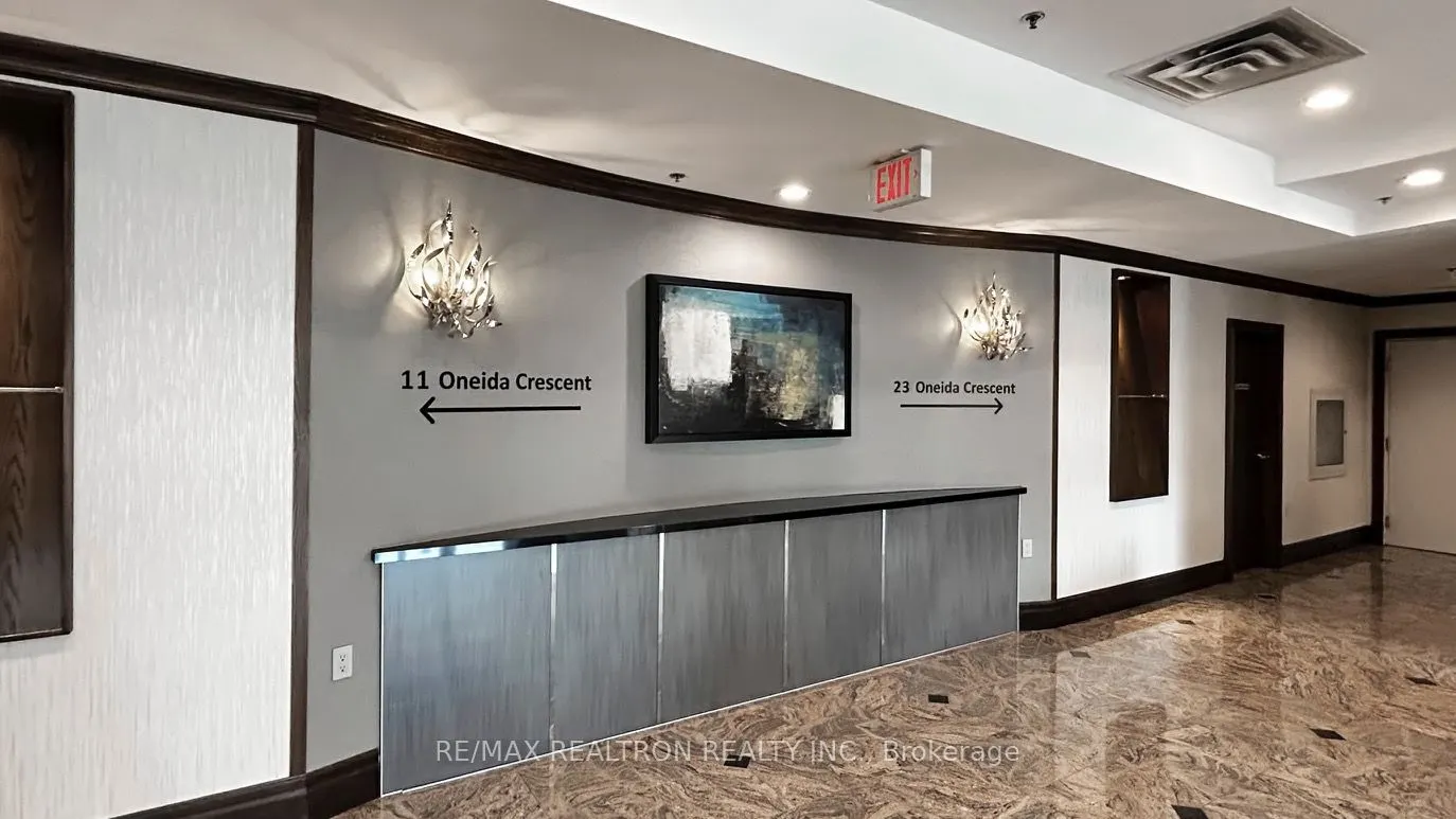 11 Oneida Crescent, #PH10