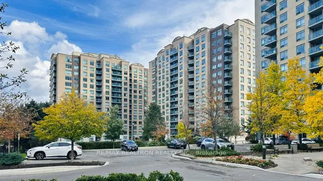 11 Oneida Crescent, #PH10