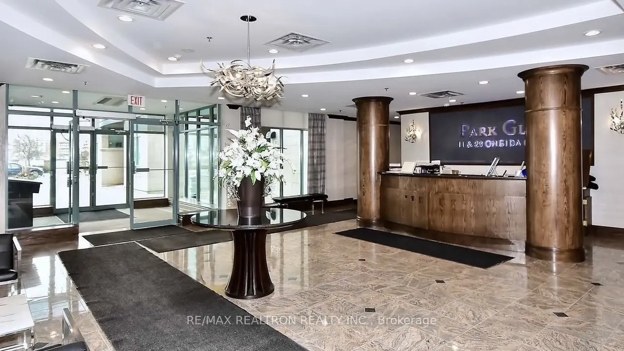 11 Oneida Crescent, #PH10