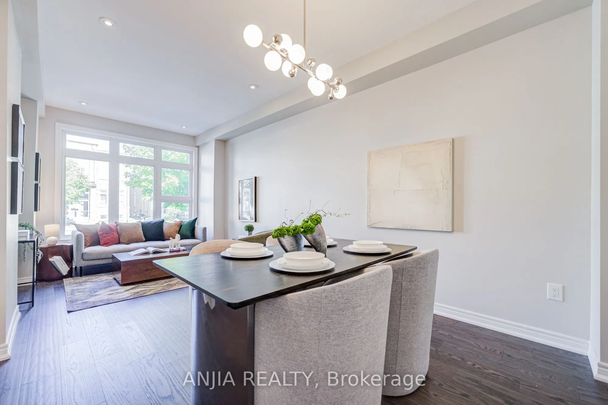 229 South Unionville Avenue