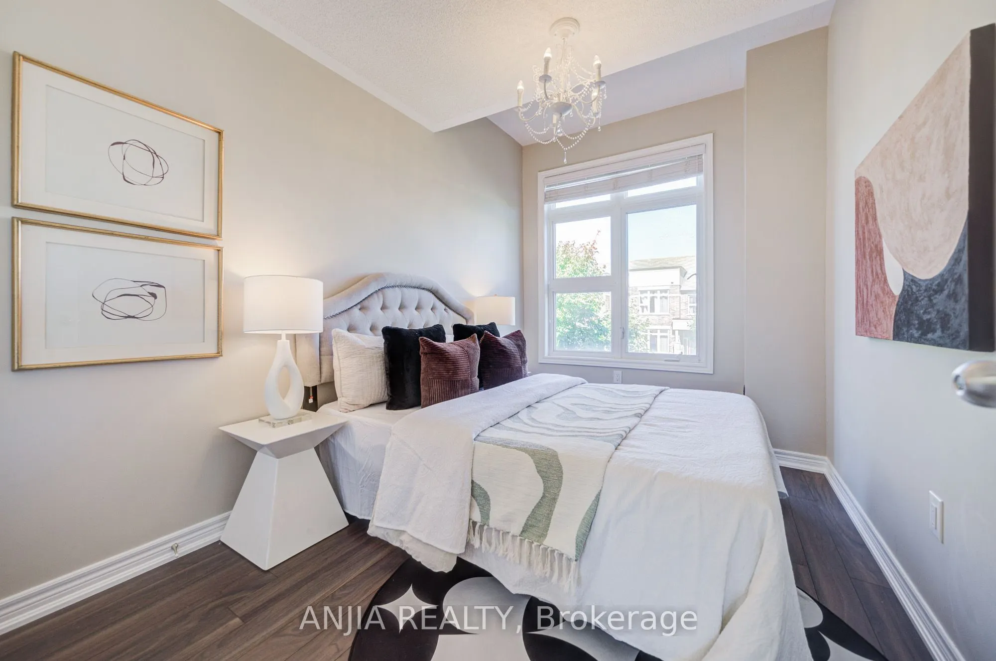 229 South Unionville Avenue