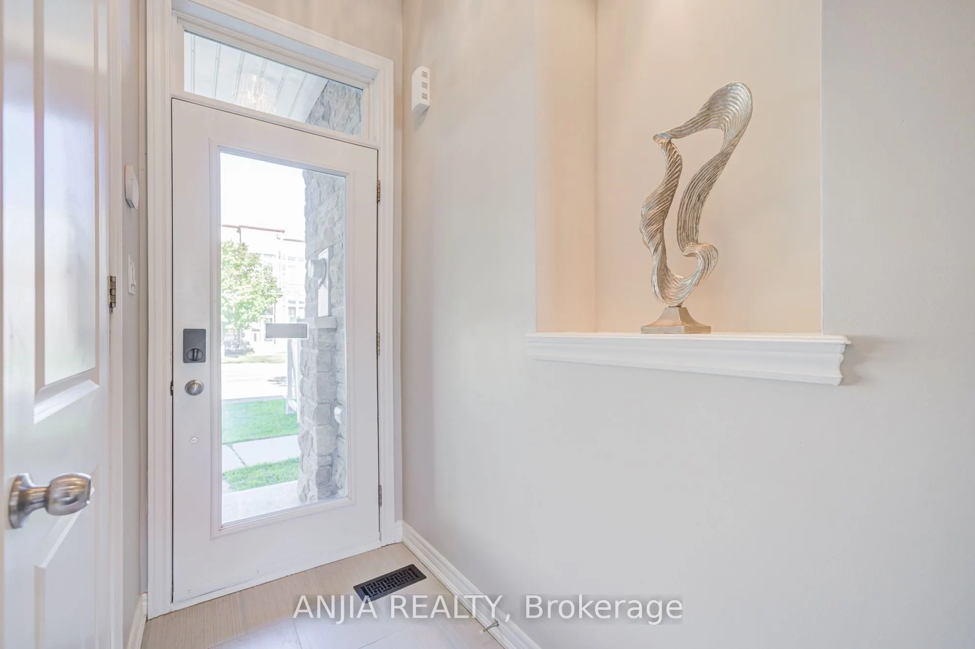 229 South Unionville Avenue