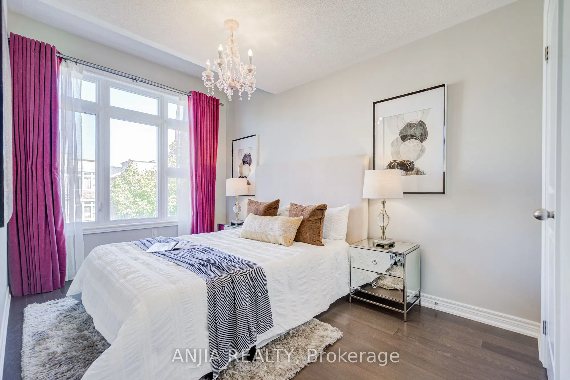 229 South Unionville Avenue