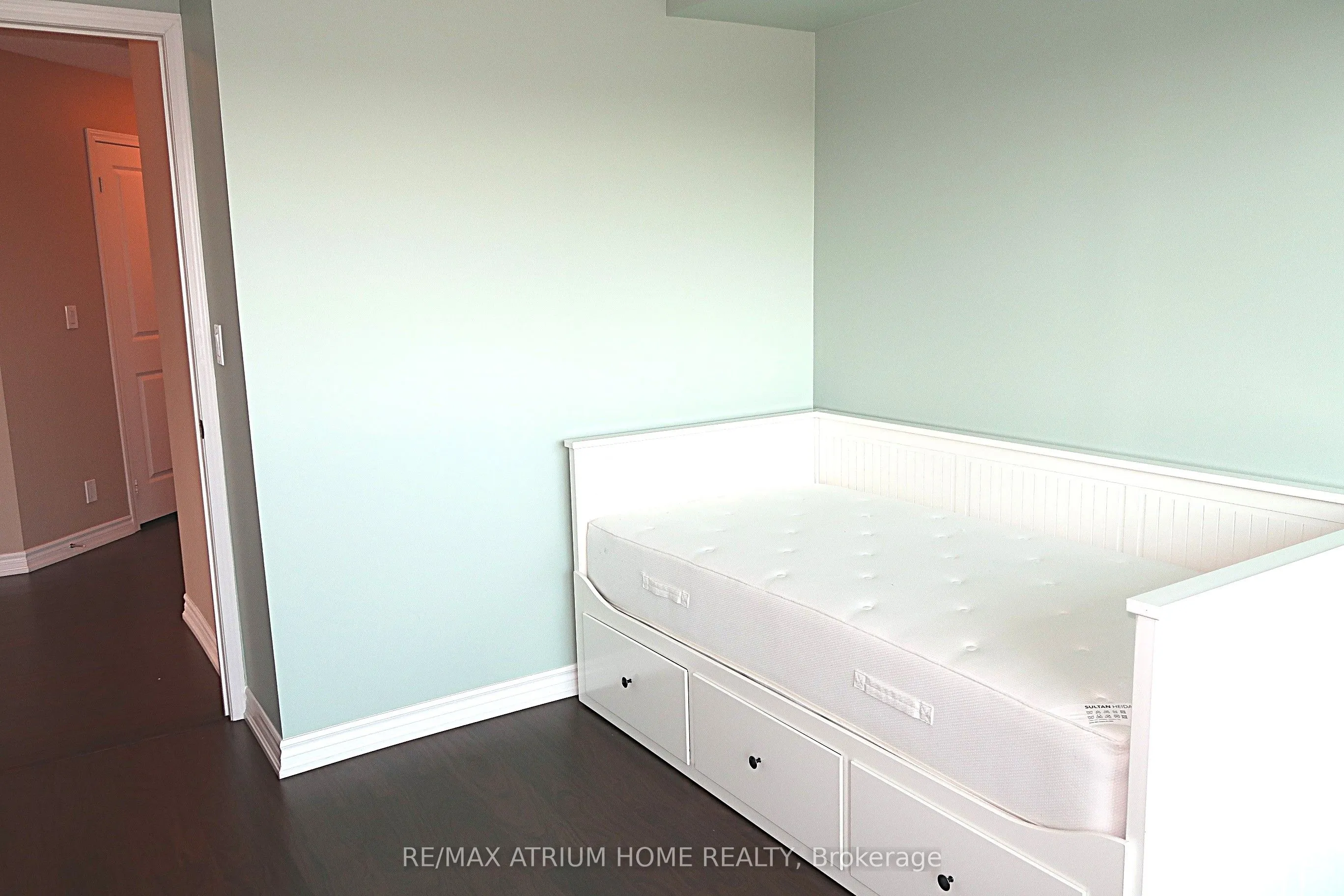 18 Harding Boulevard, #608