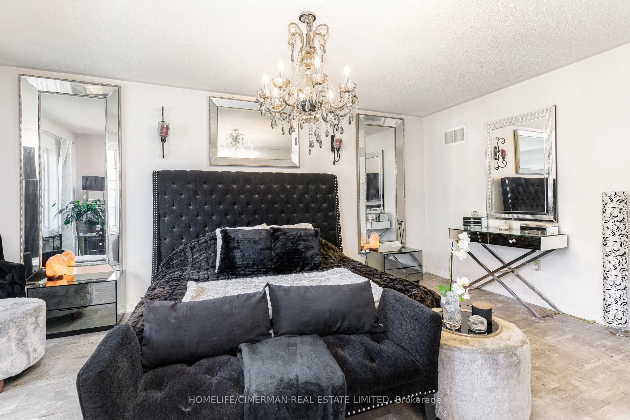 1248 Blencowe Crescent