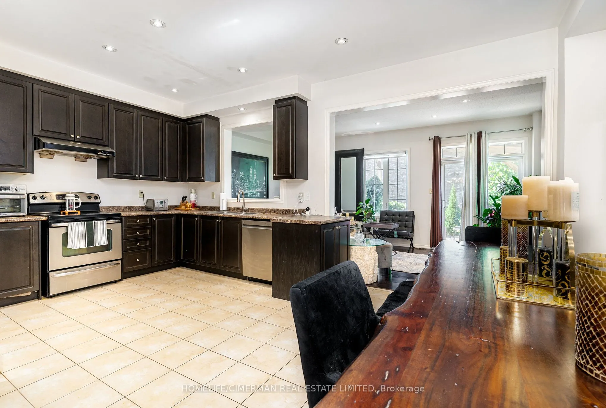 1248 Blencowe Crescent