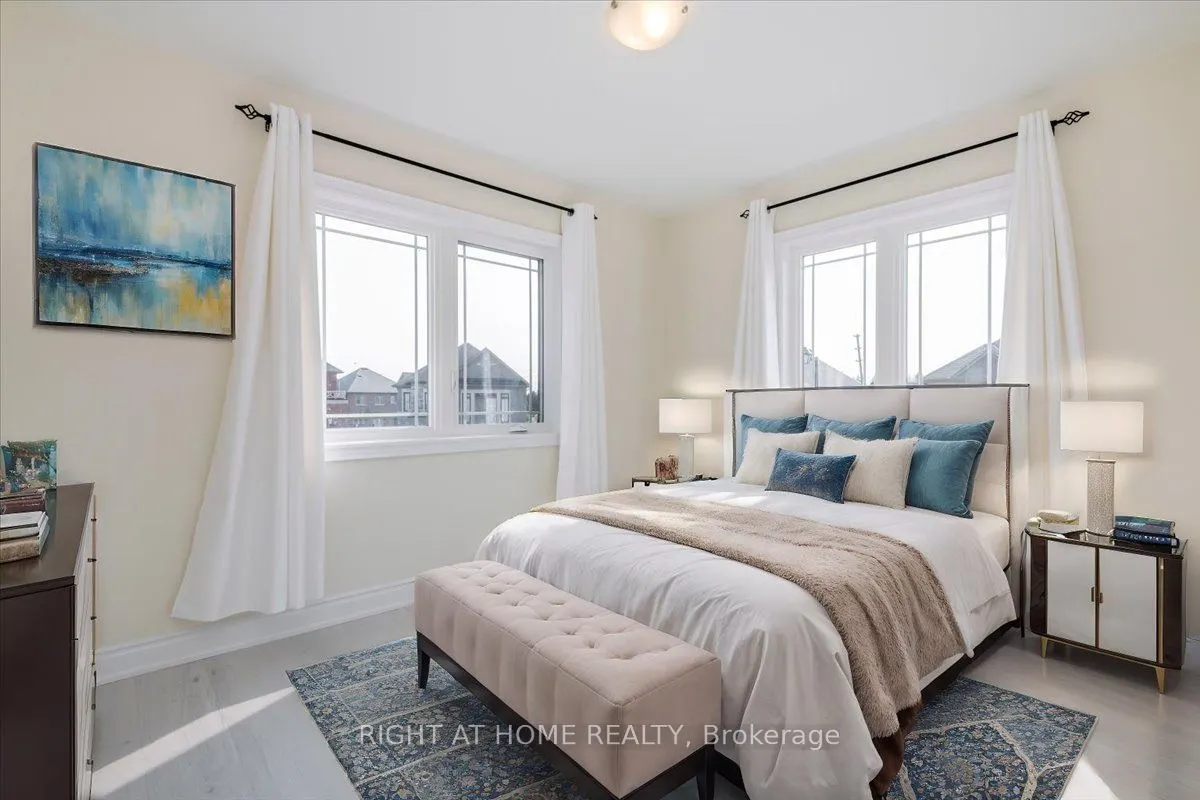 78 Lorne Thomas Place