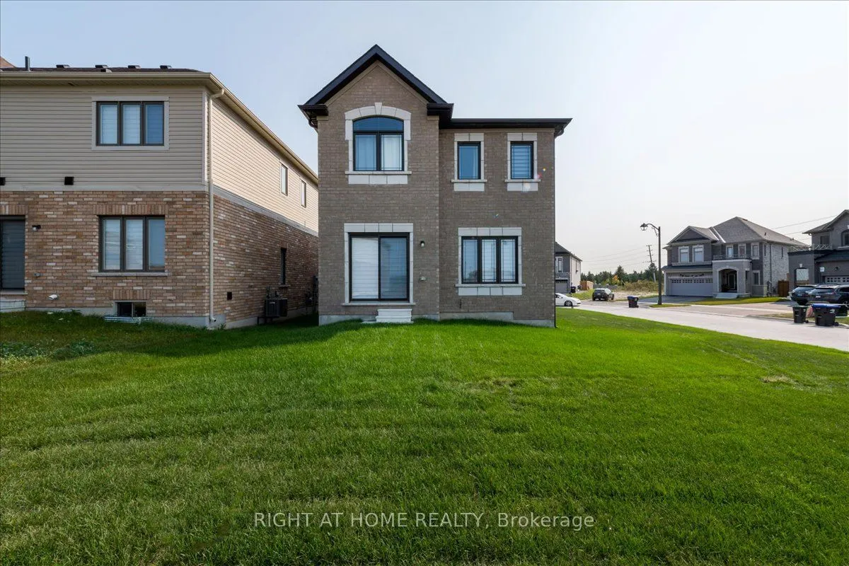 78 Lorne Thomas Place