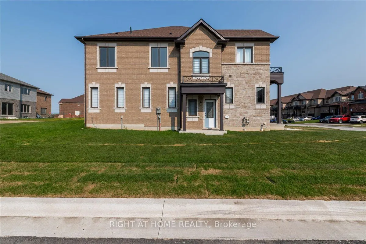 78 Lorne Thomas Place