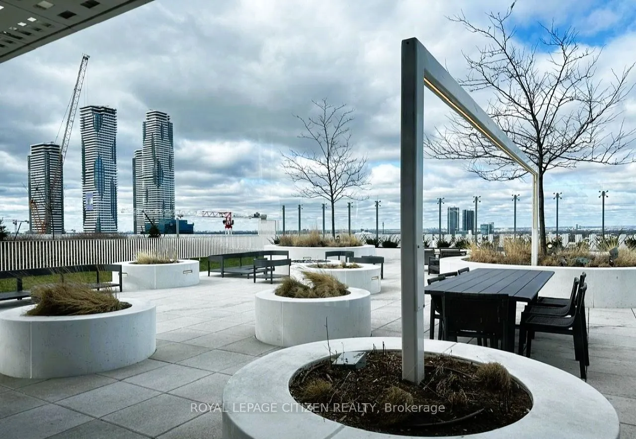 898 Portage Parkway, #905