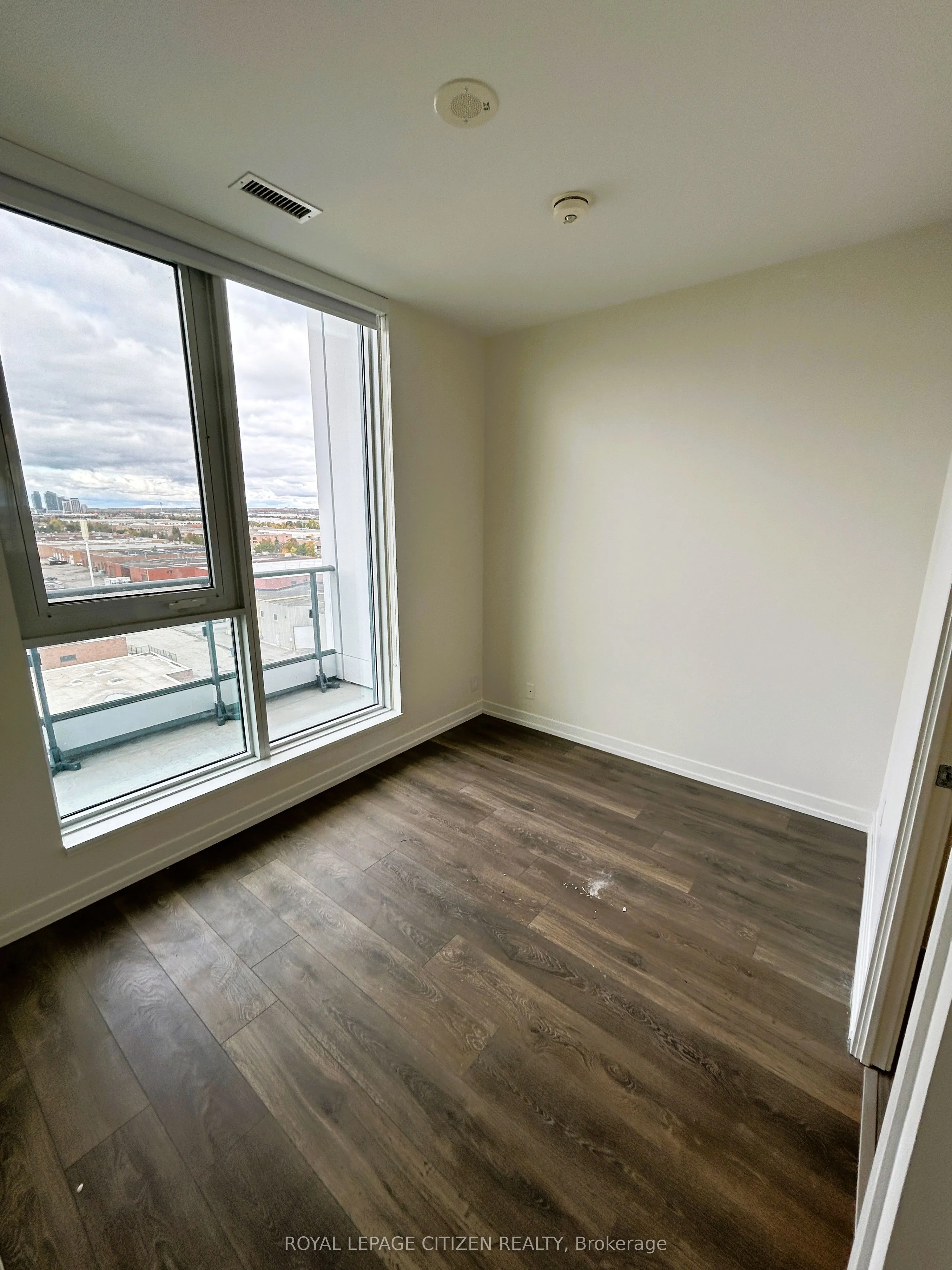 898 Portage Parkway, #905