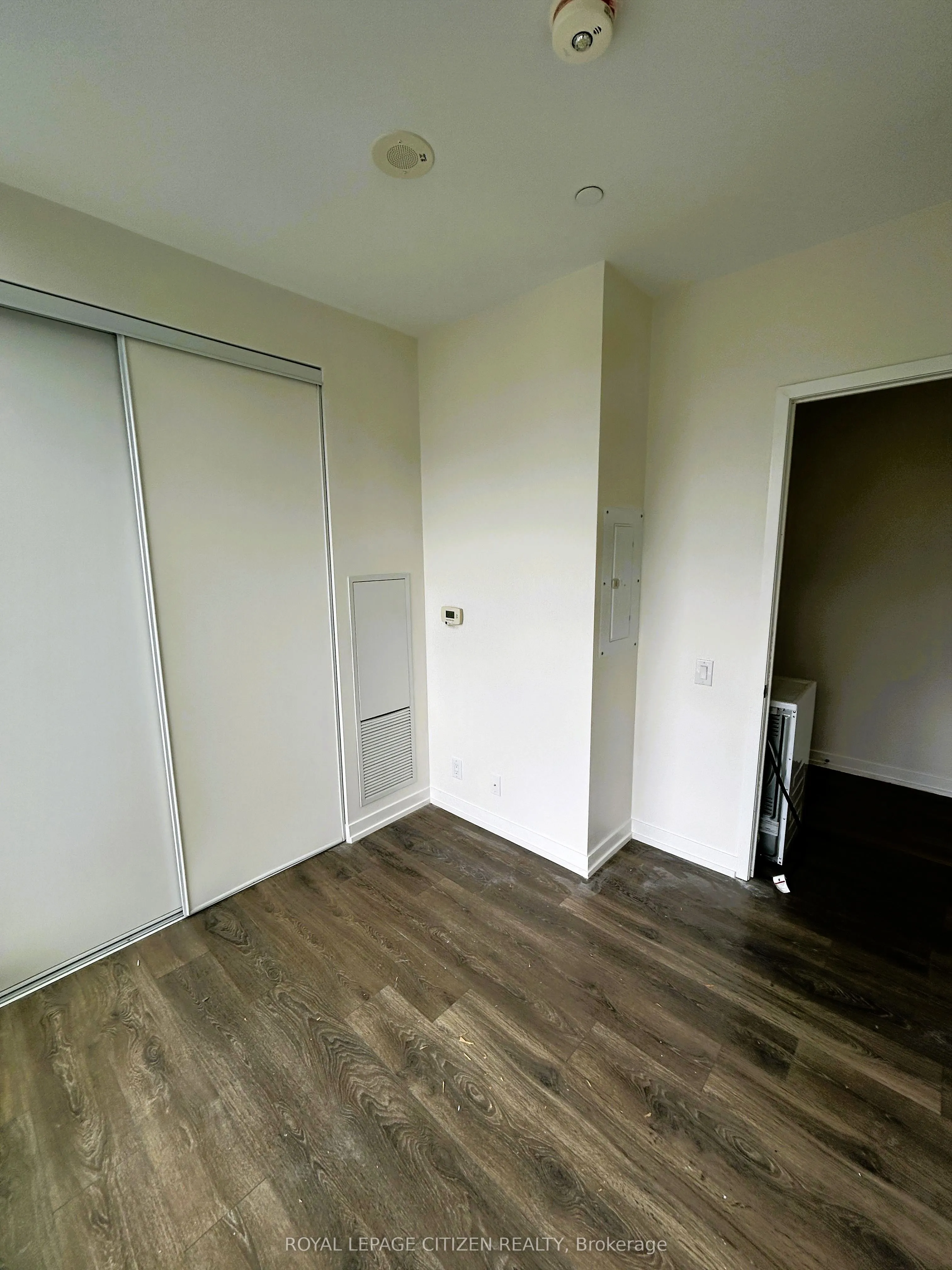 898 Portage Parkway, #905