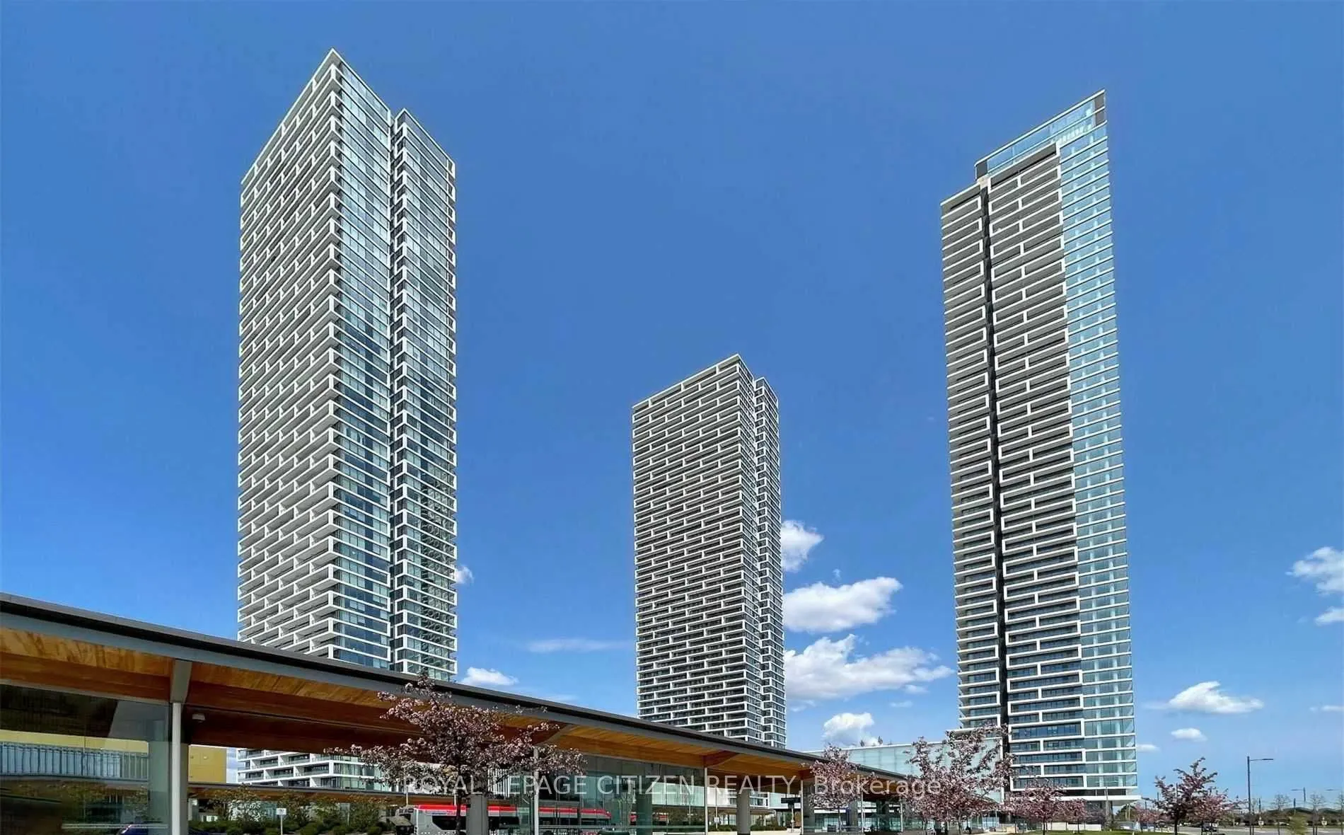 898 Portage Parkway, #905