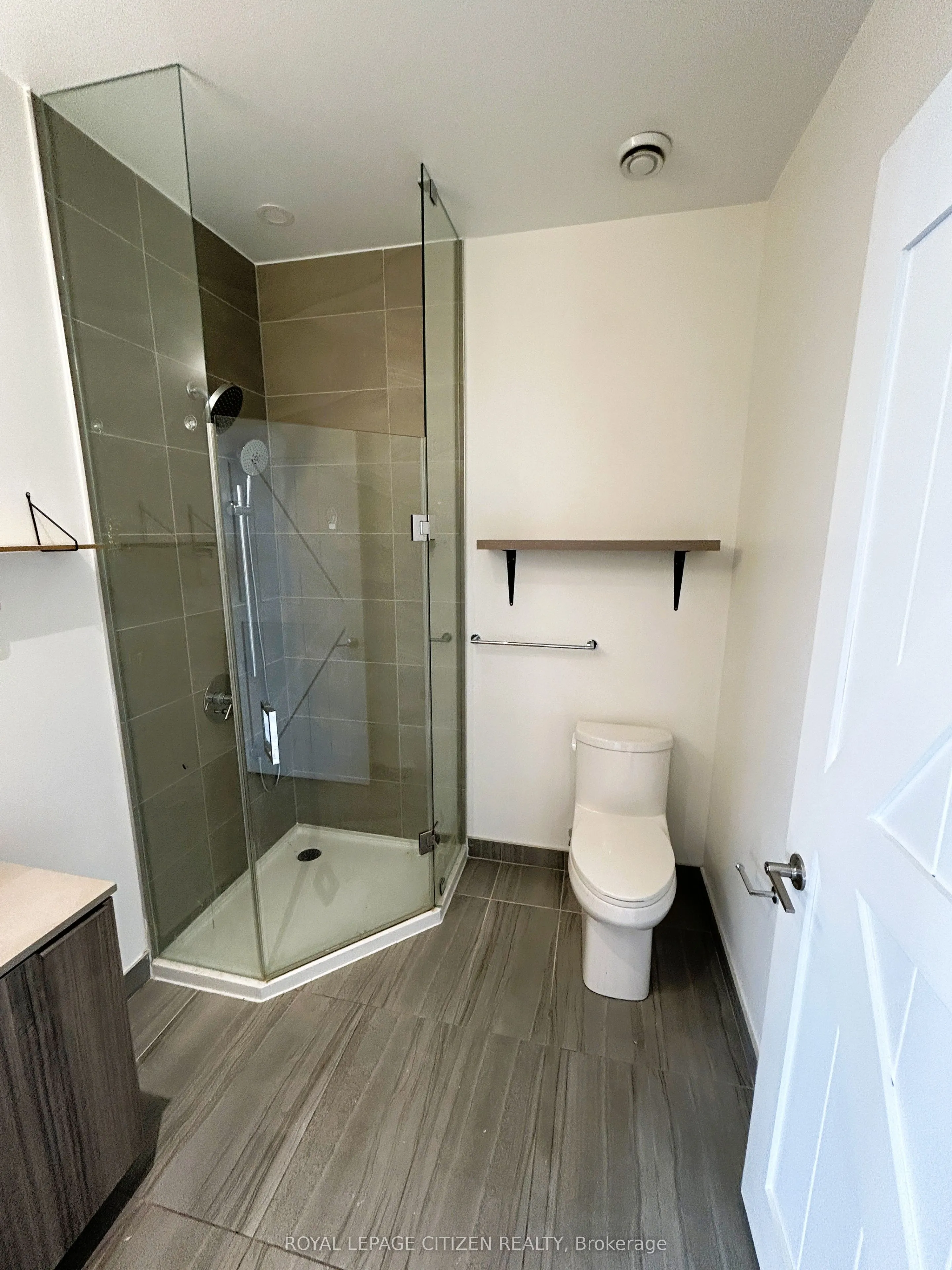 898 Portage Parkway, #905