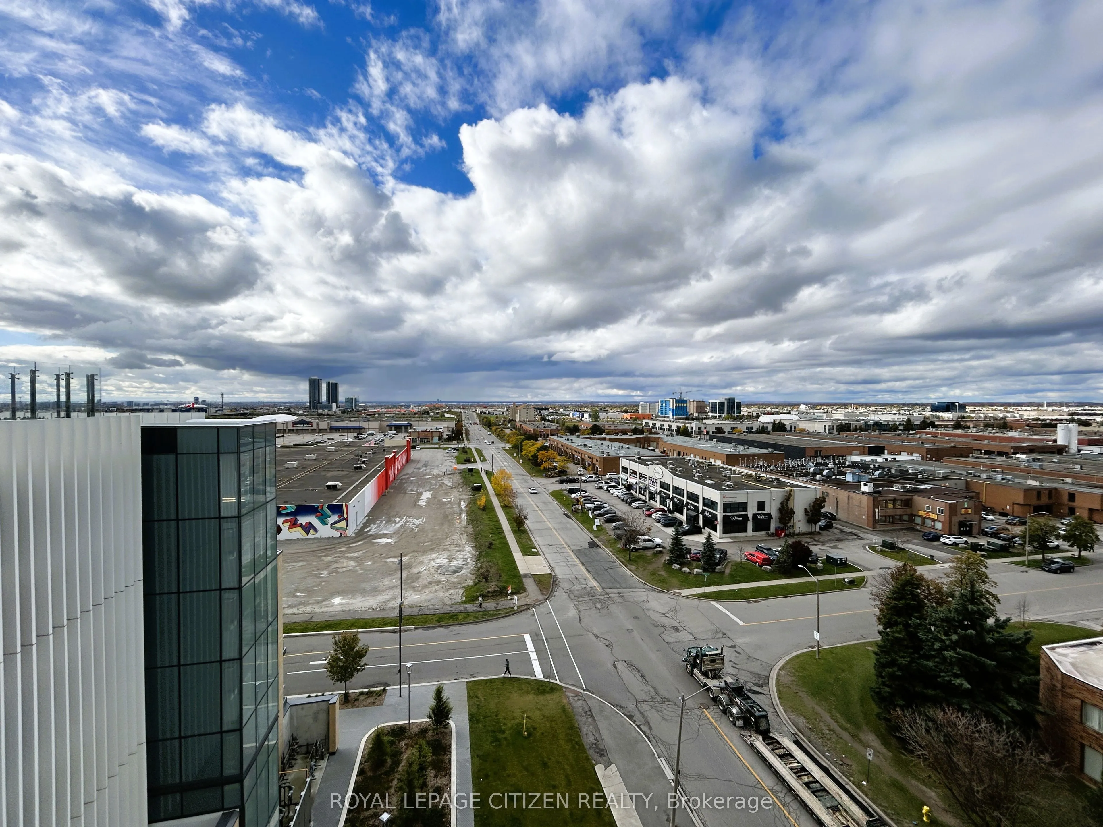 898 Portage Parkway, #905