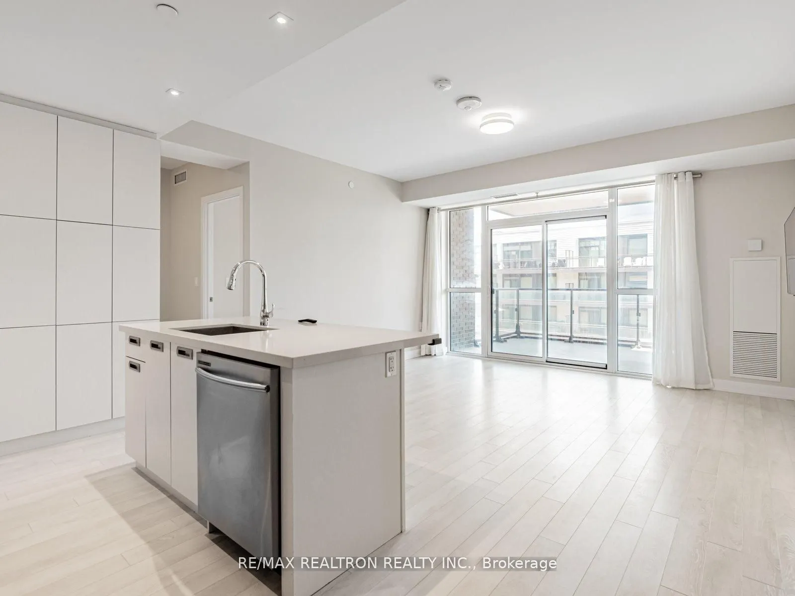 375 Sea Ray Avenue, #313