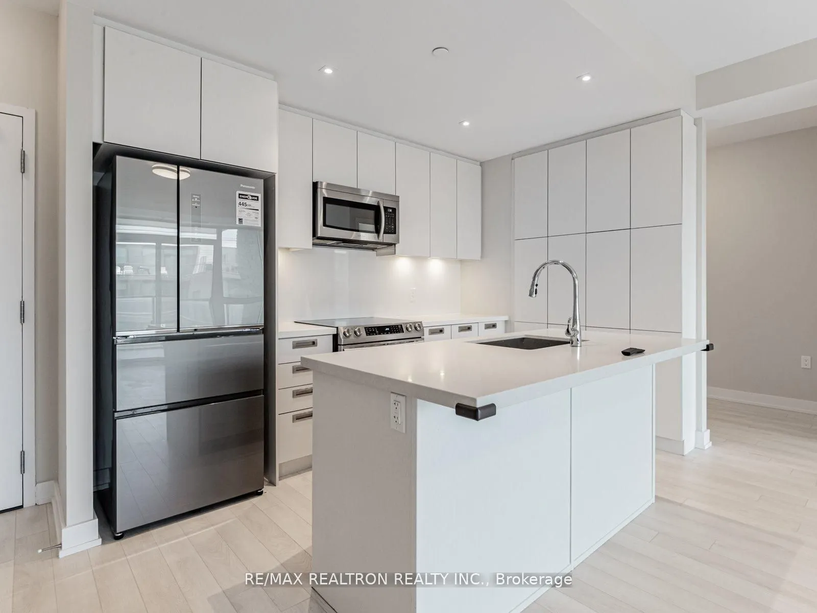 375 Sea Ray Avenue, #313