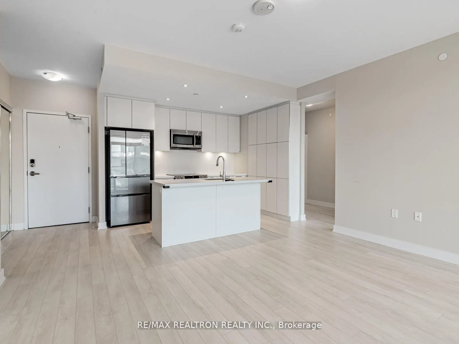 375 Sea Ray Avenue, #313