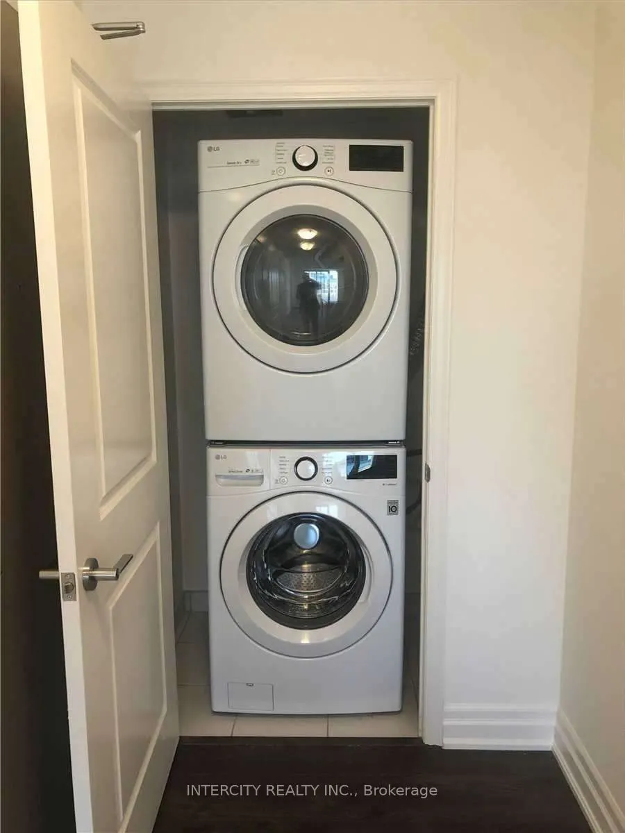 10 Rouge Valley Drive, #813A