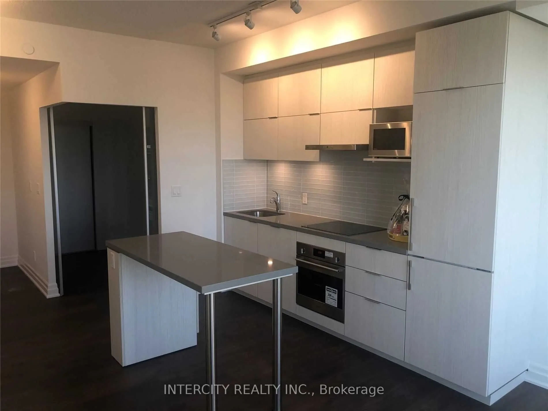 10 Rouge Valley Drive, #813A