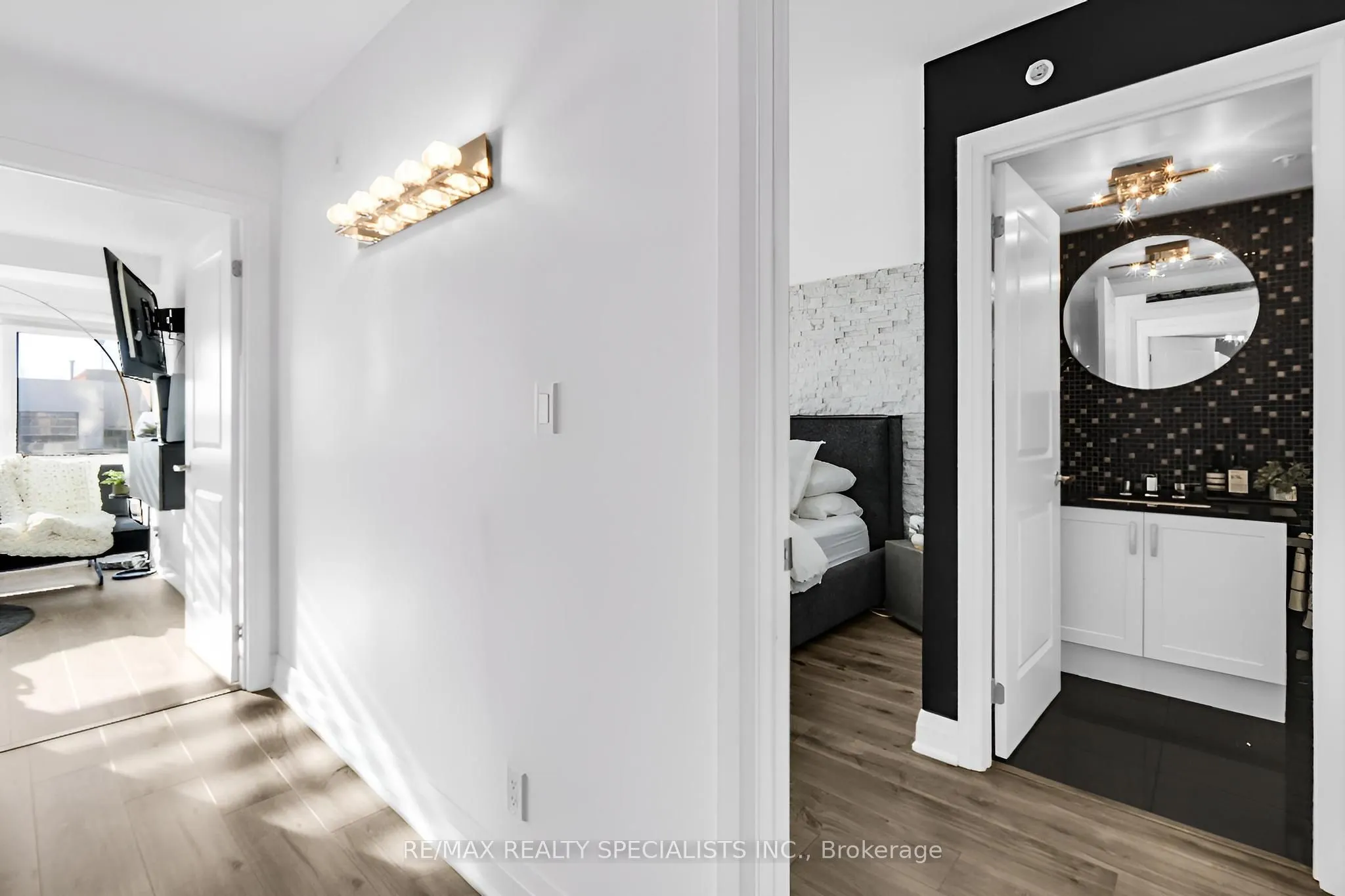 24 Woodstream Boulevard, #105