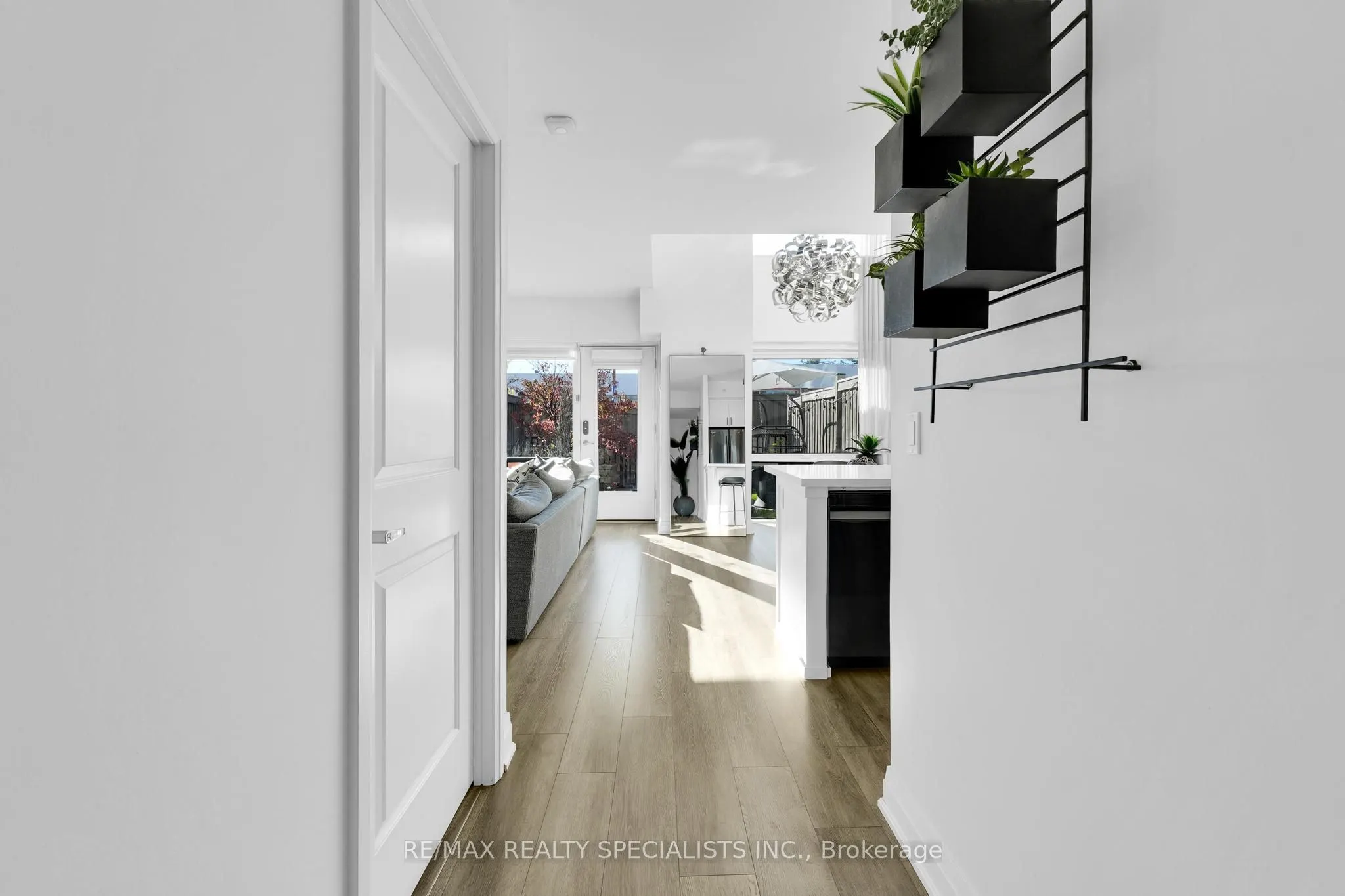 24 Woodstream Boulevard, #105