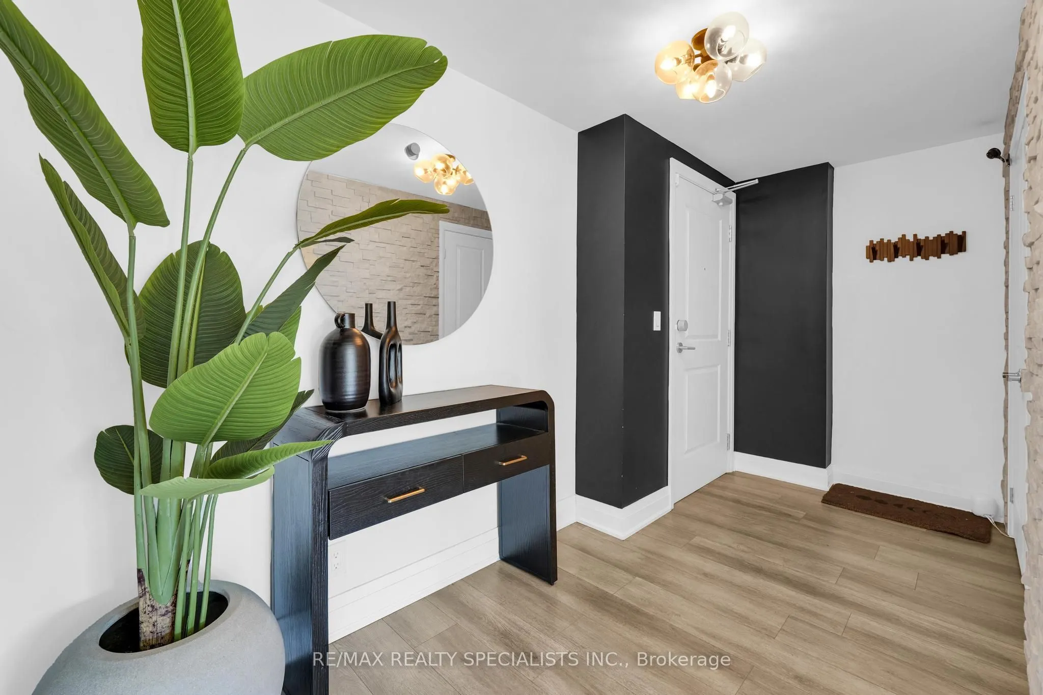 24 Woodstream Boulevard, #105