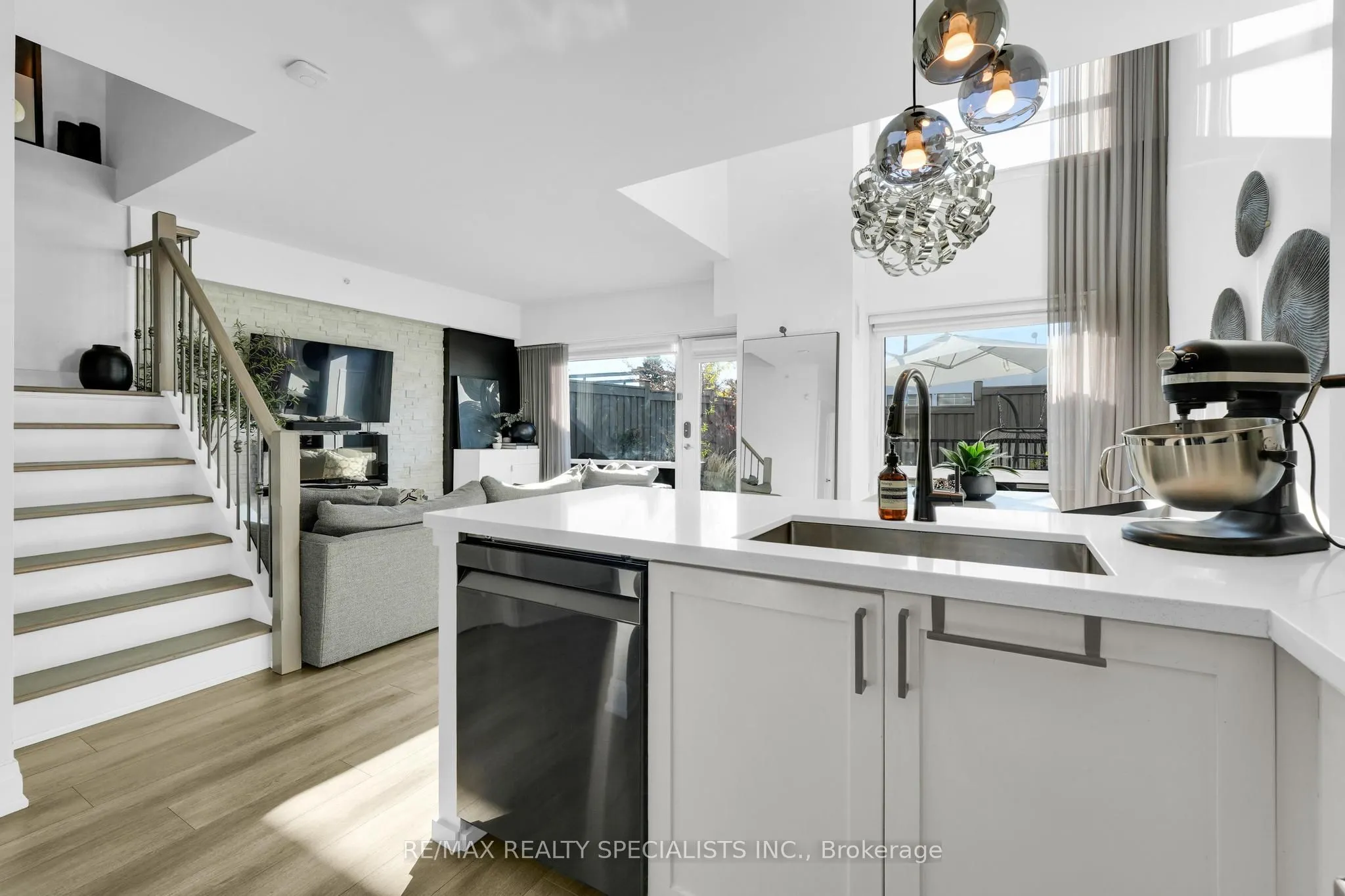 24 Woodstream Boulevard, #105