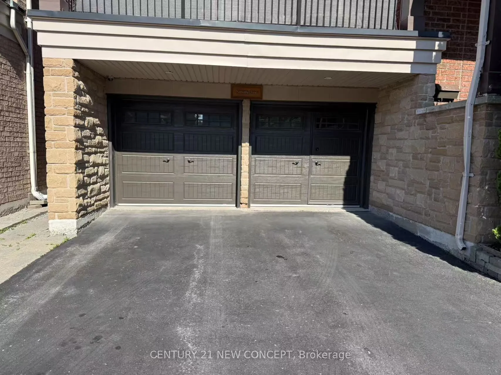 75 Alpaca Drive, #Lower