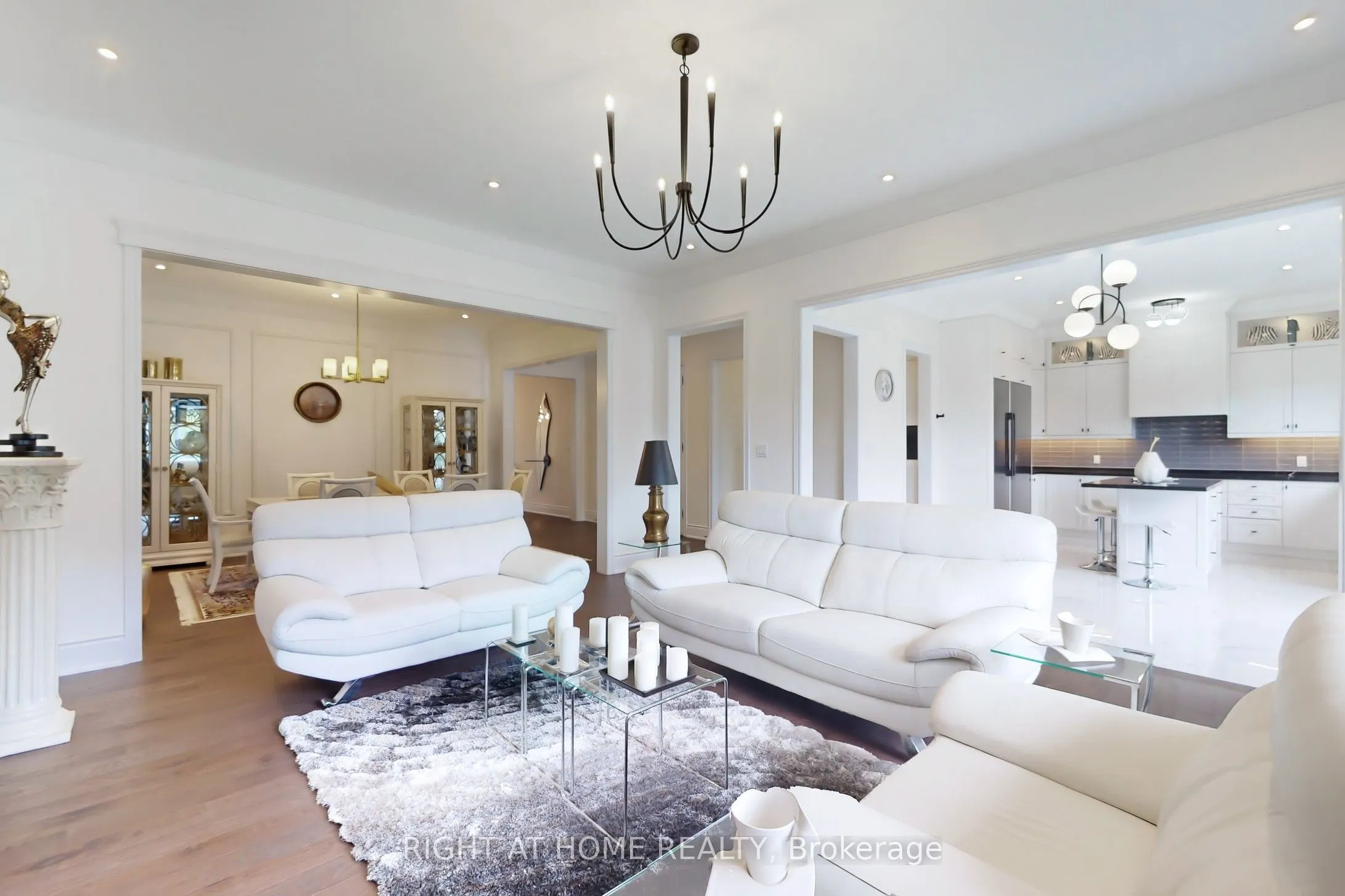 216 Sunset Vista Court E