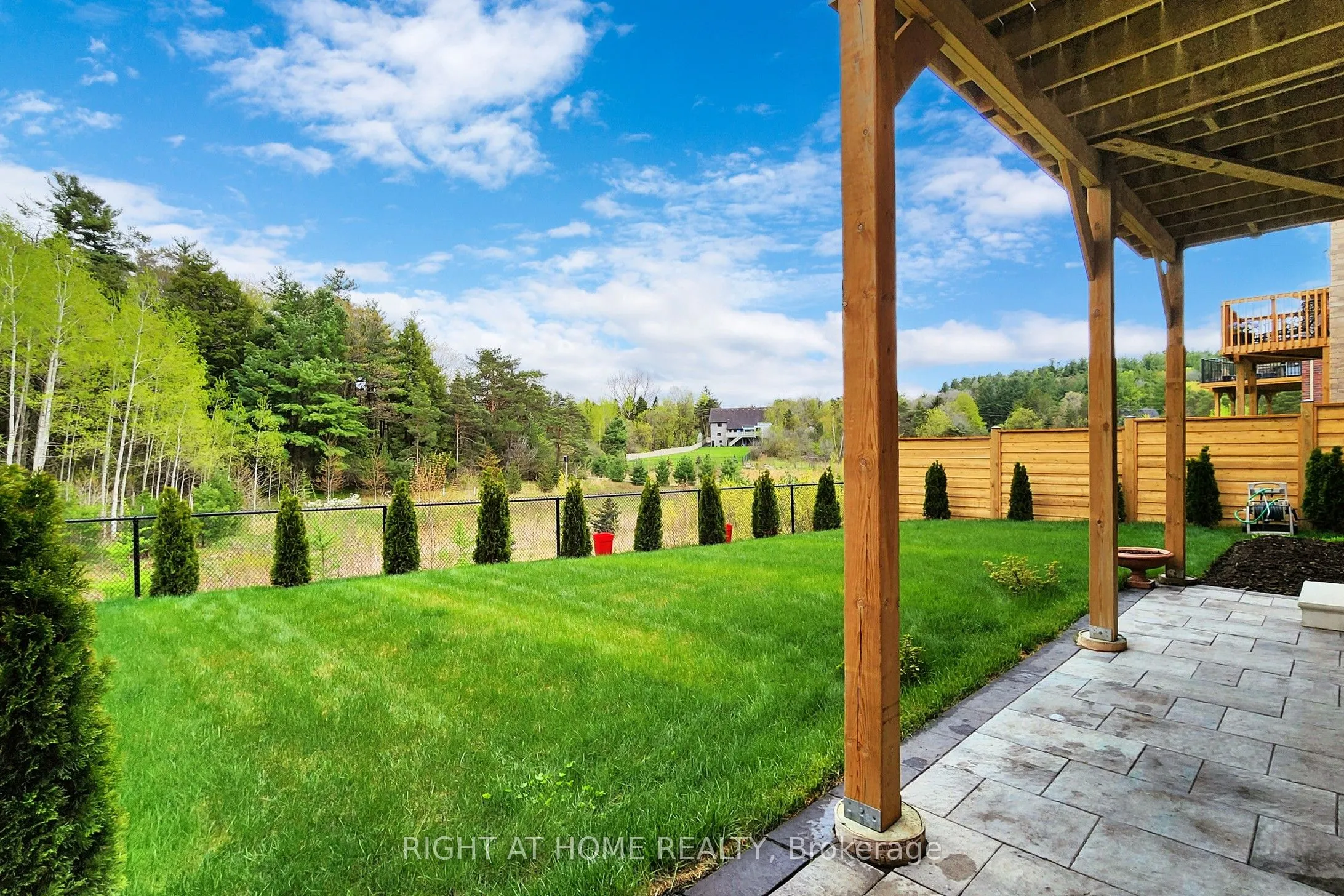 216 Sunset Vista Court E