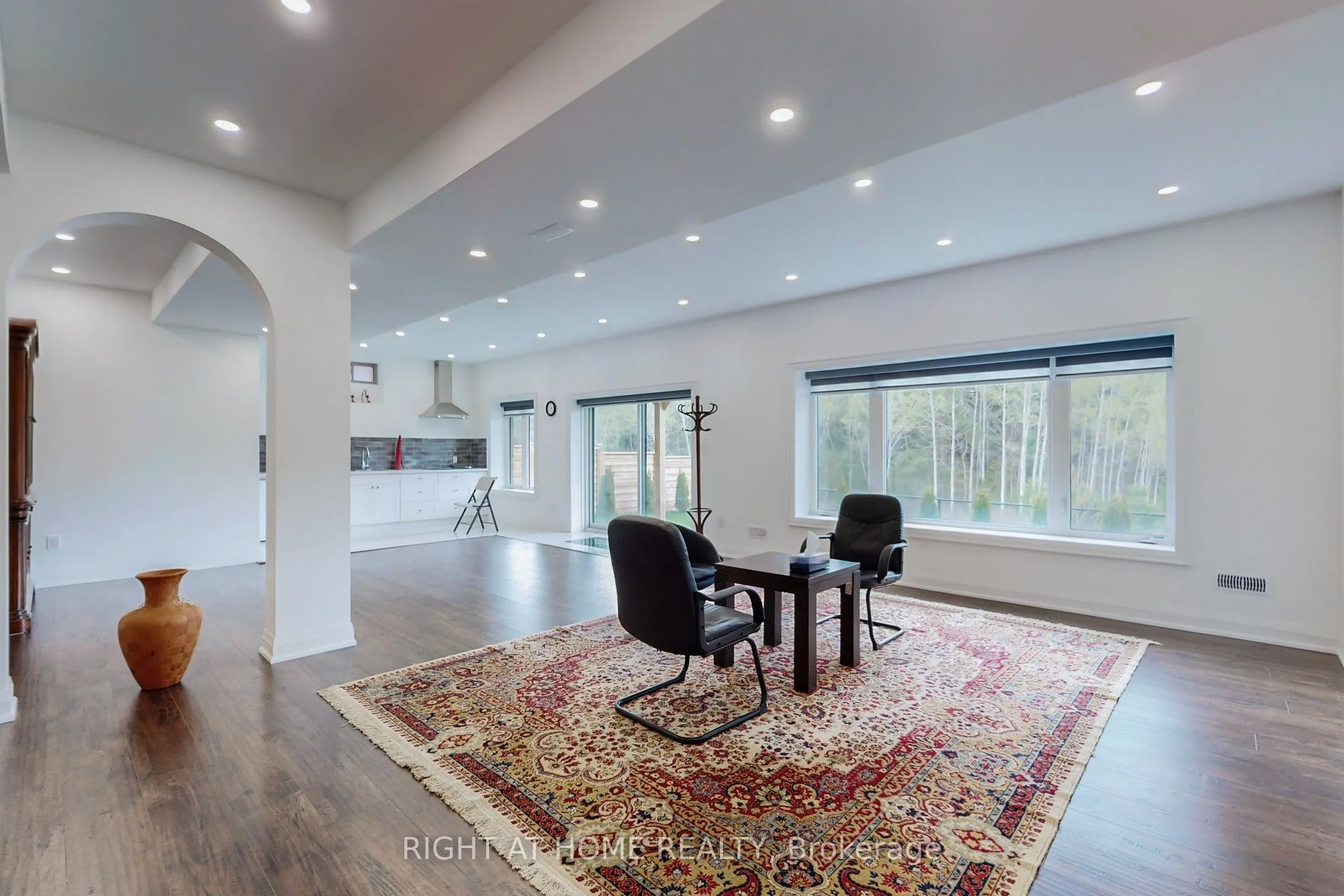 216 Sunset Vista Court E