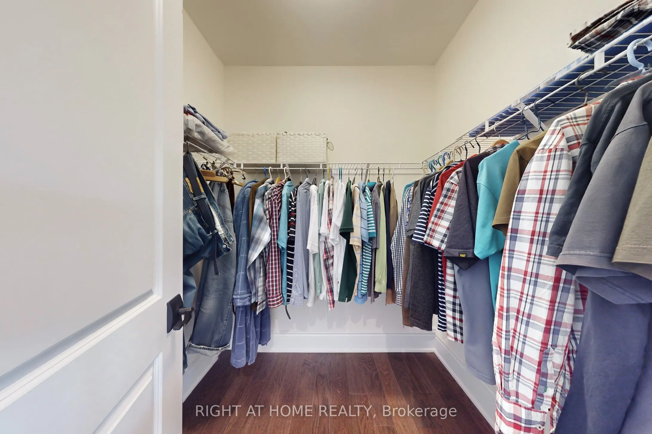 216 Sunset Vista Court E